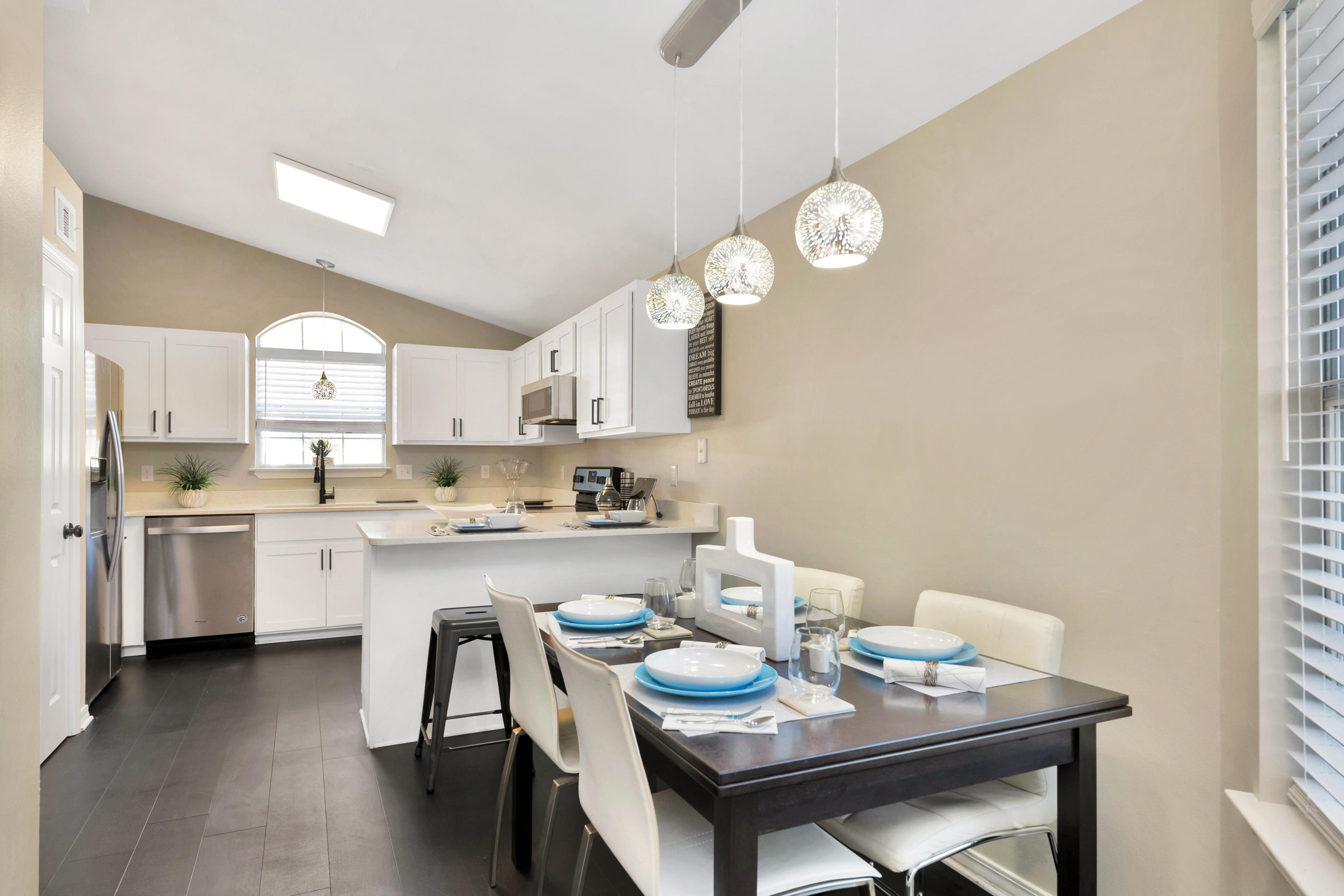 WILSON SQUARE T/H - Residential