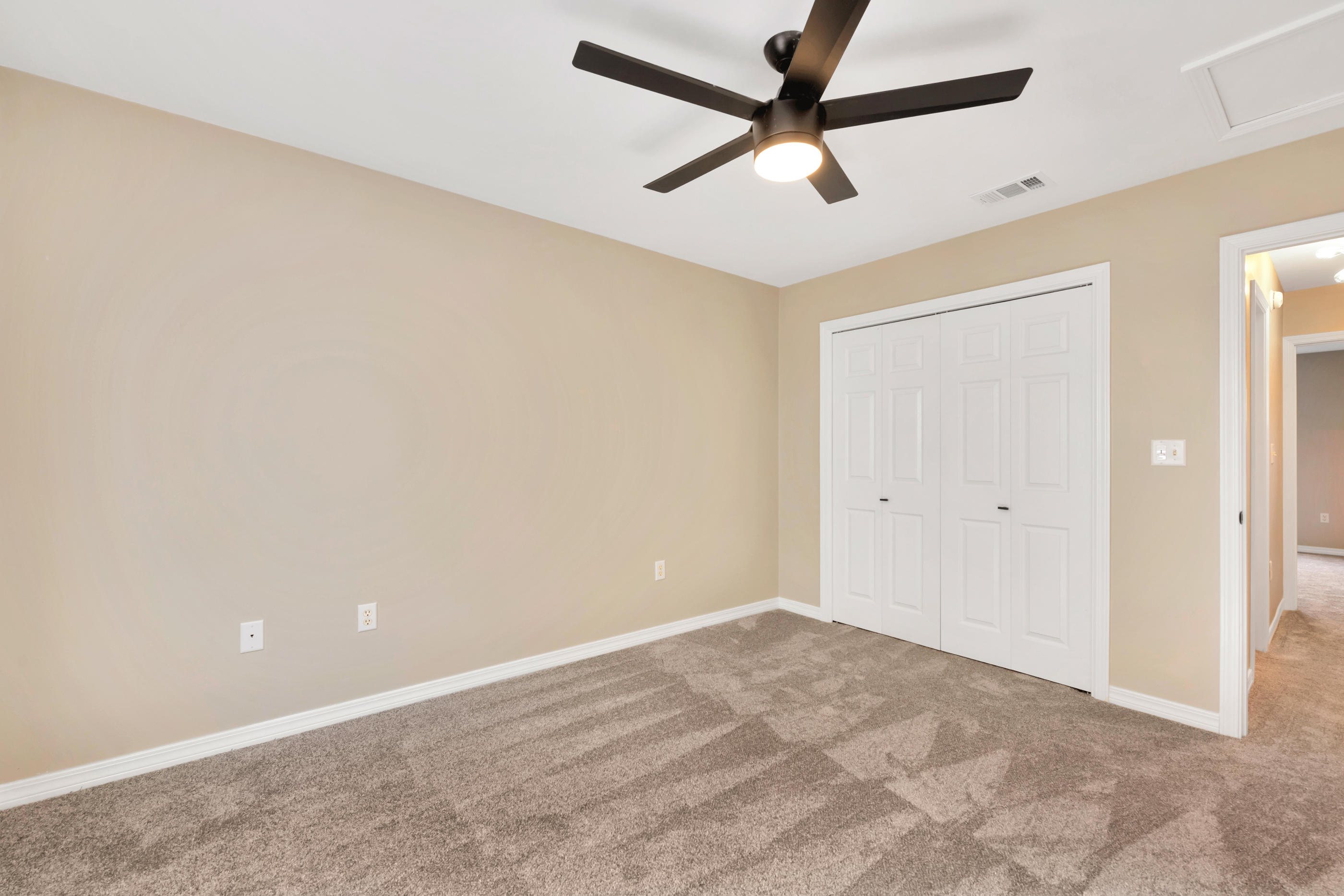 WILSON SQUARE T/H - Residential