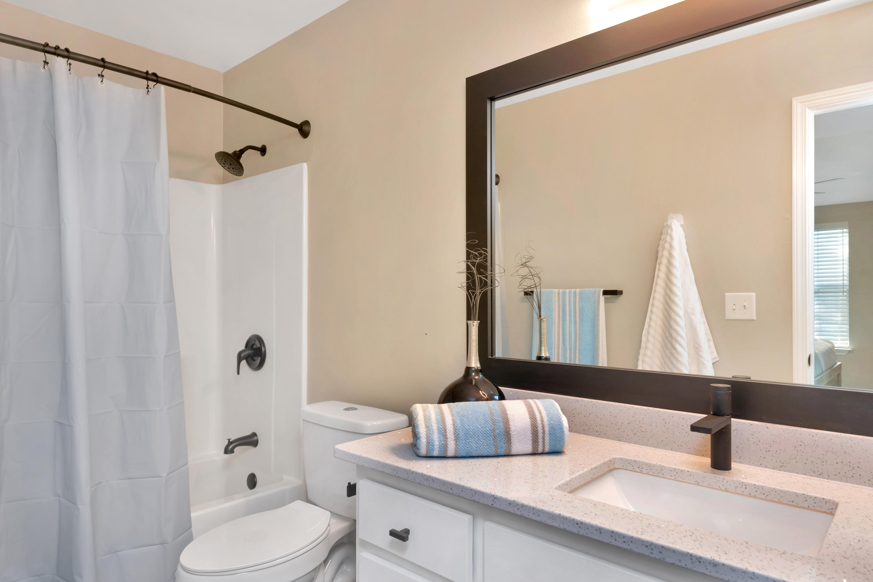 WILSON SQUARE T/H - Residential