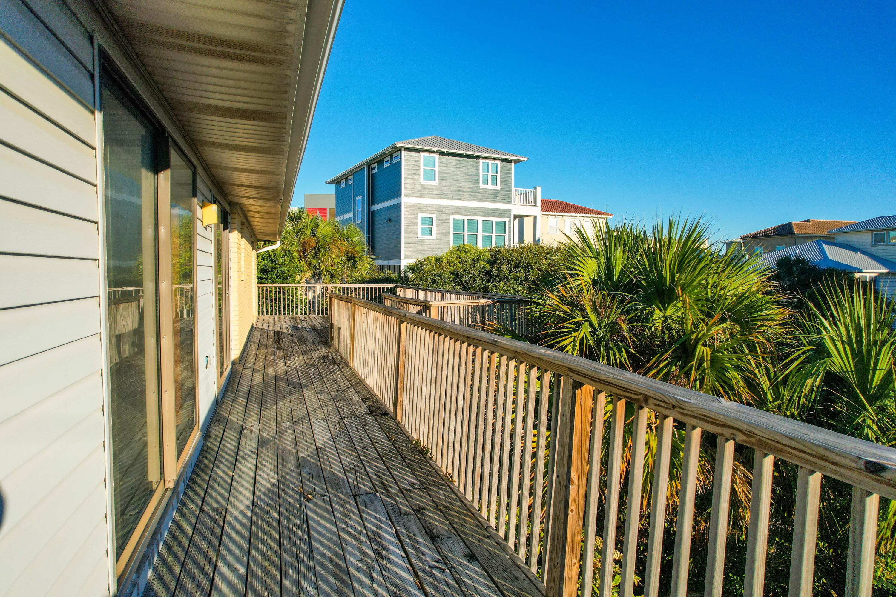 SANDPIPER BEACH COLONY UNREC - Residential