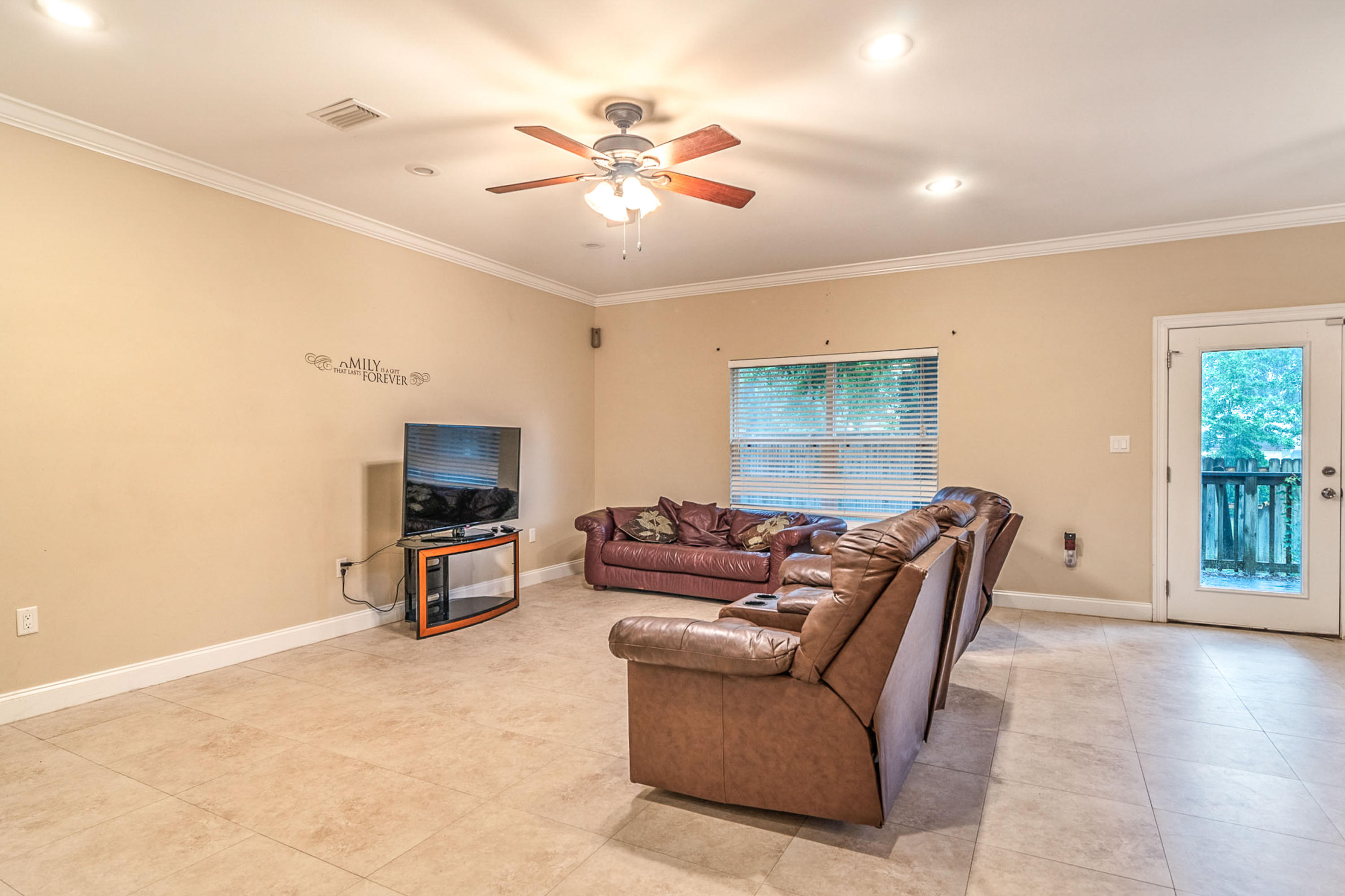 ARROWHEAD - Residential