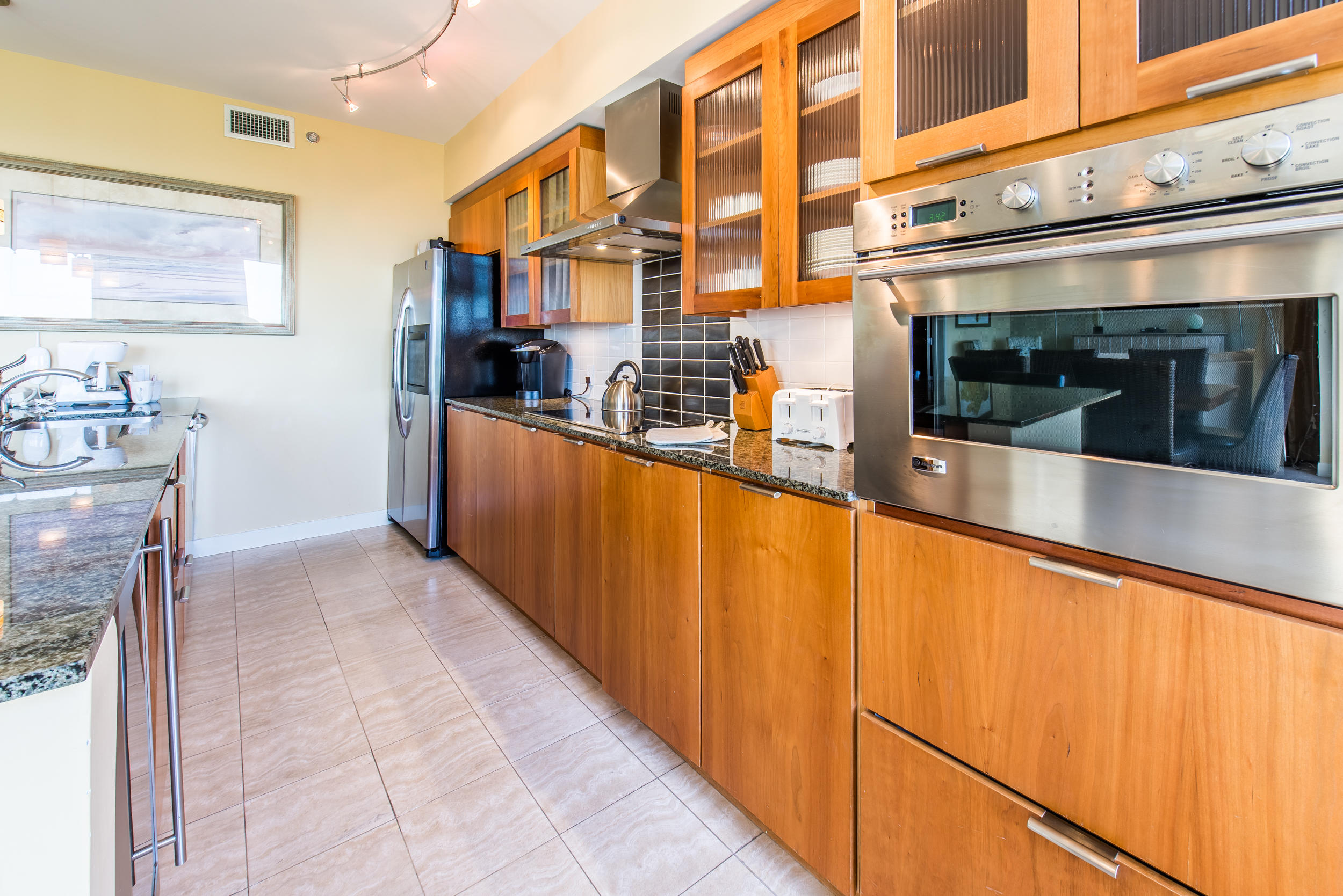 BAHIA CONDO - Residential