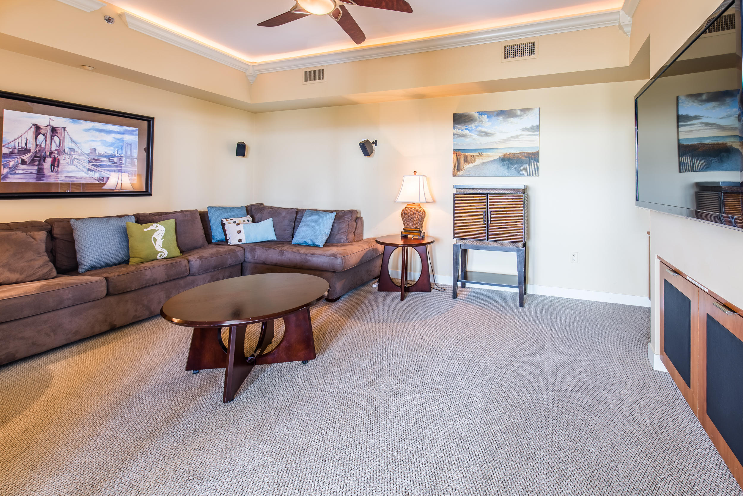 BAHIA CONDO - Residential