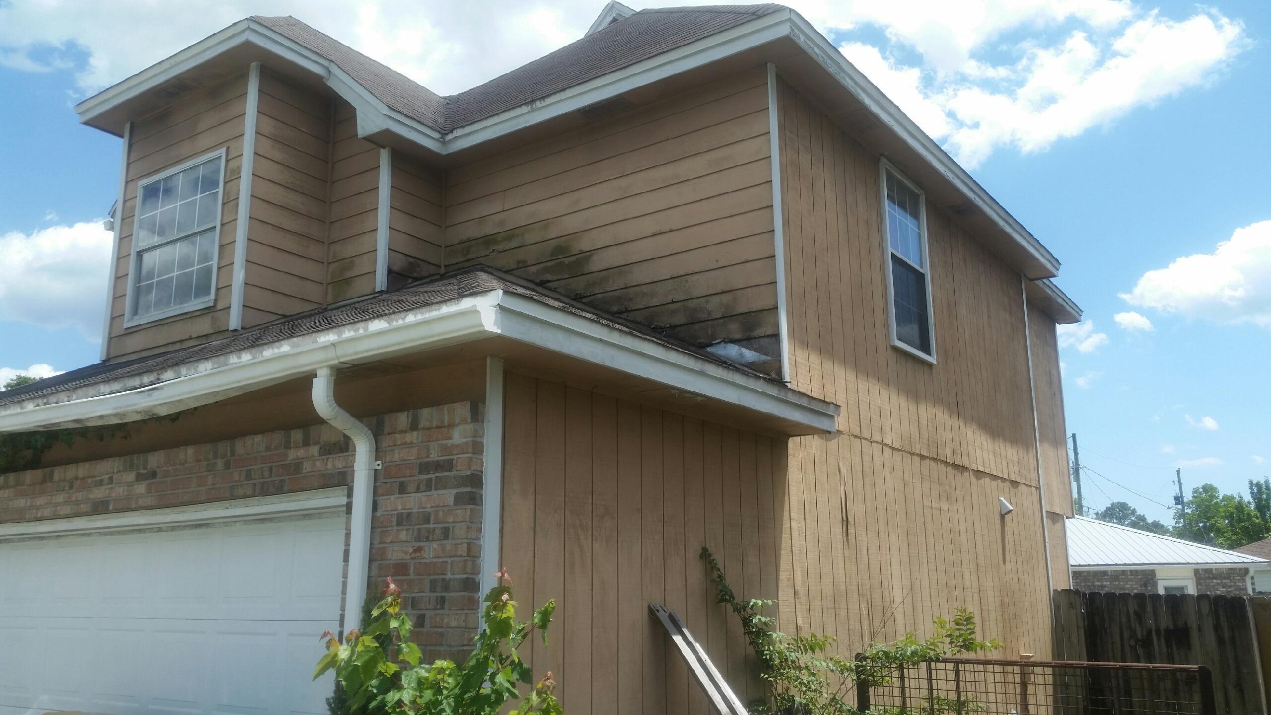 Project home awaits you! Great location in Ft Walton Beach! Yes it's going to need some work, being sold AS IS however YOU are the one who gets to reap the financial rewards. So bring your inspector, contractor, cash before this one is gone.