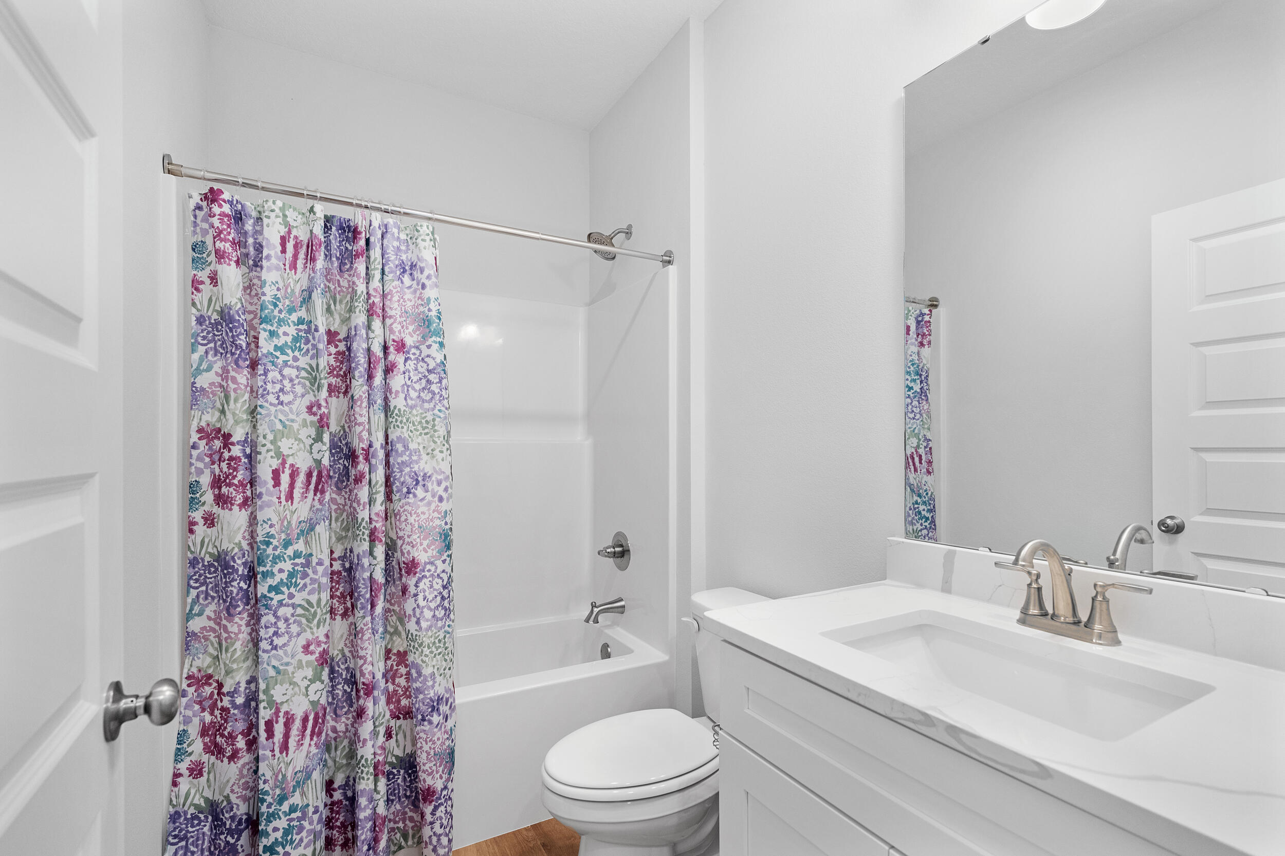 LAGRANGE LANDING - Residential