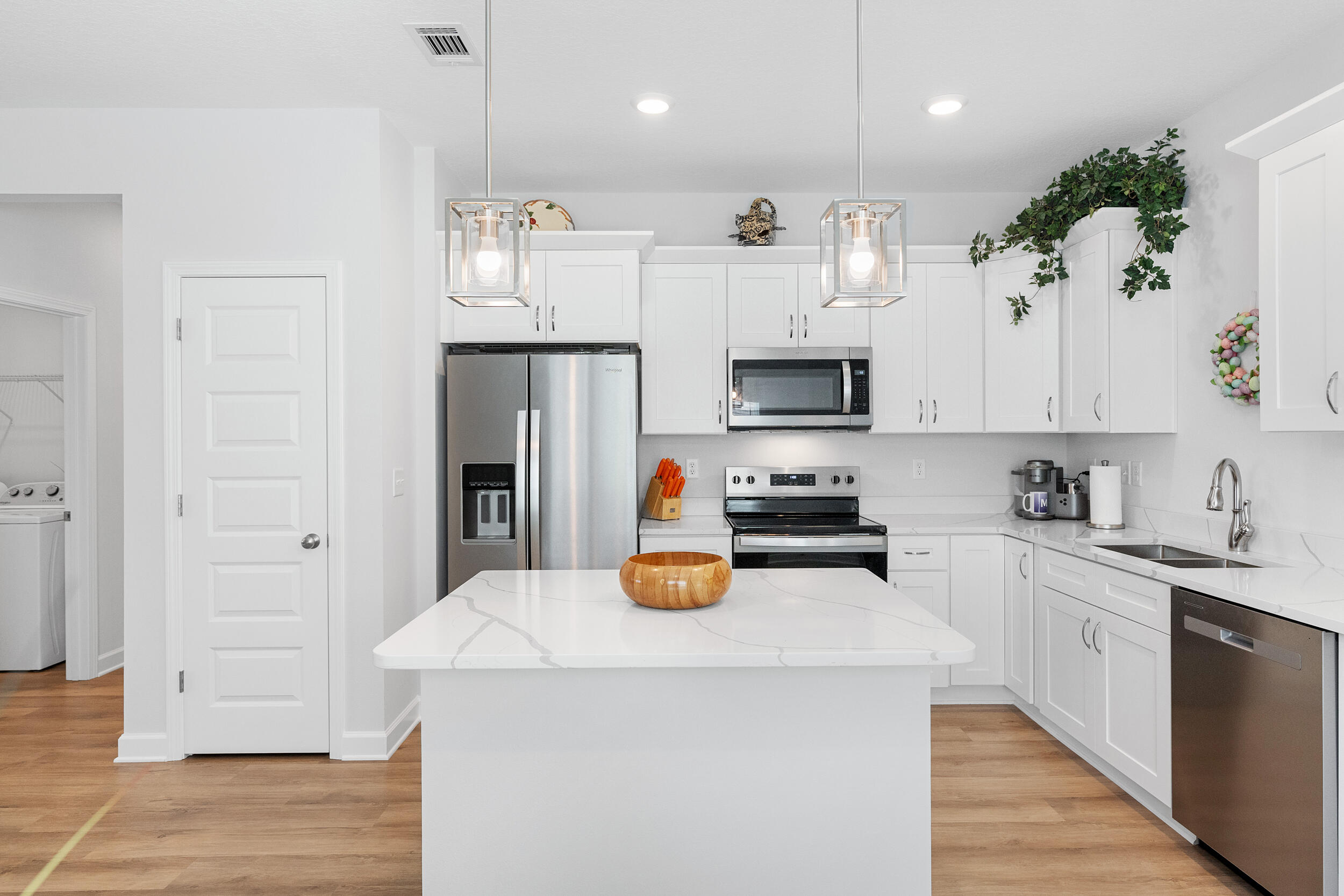 LAGRANGE LANDING - Residential