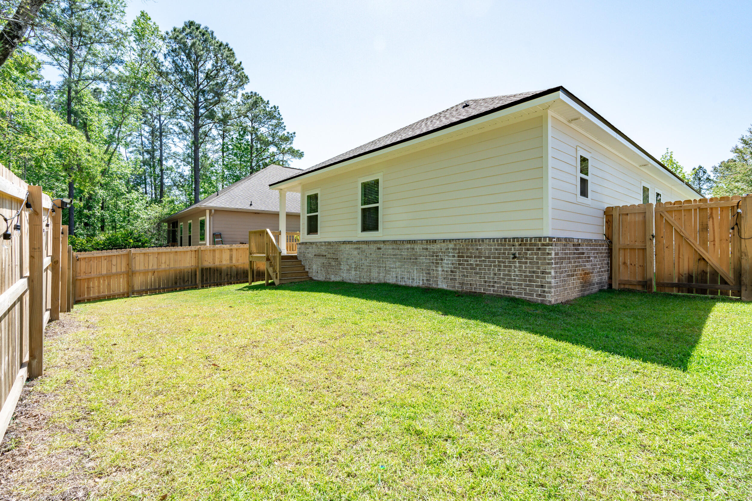 LAGRANGE LANDING - Residential