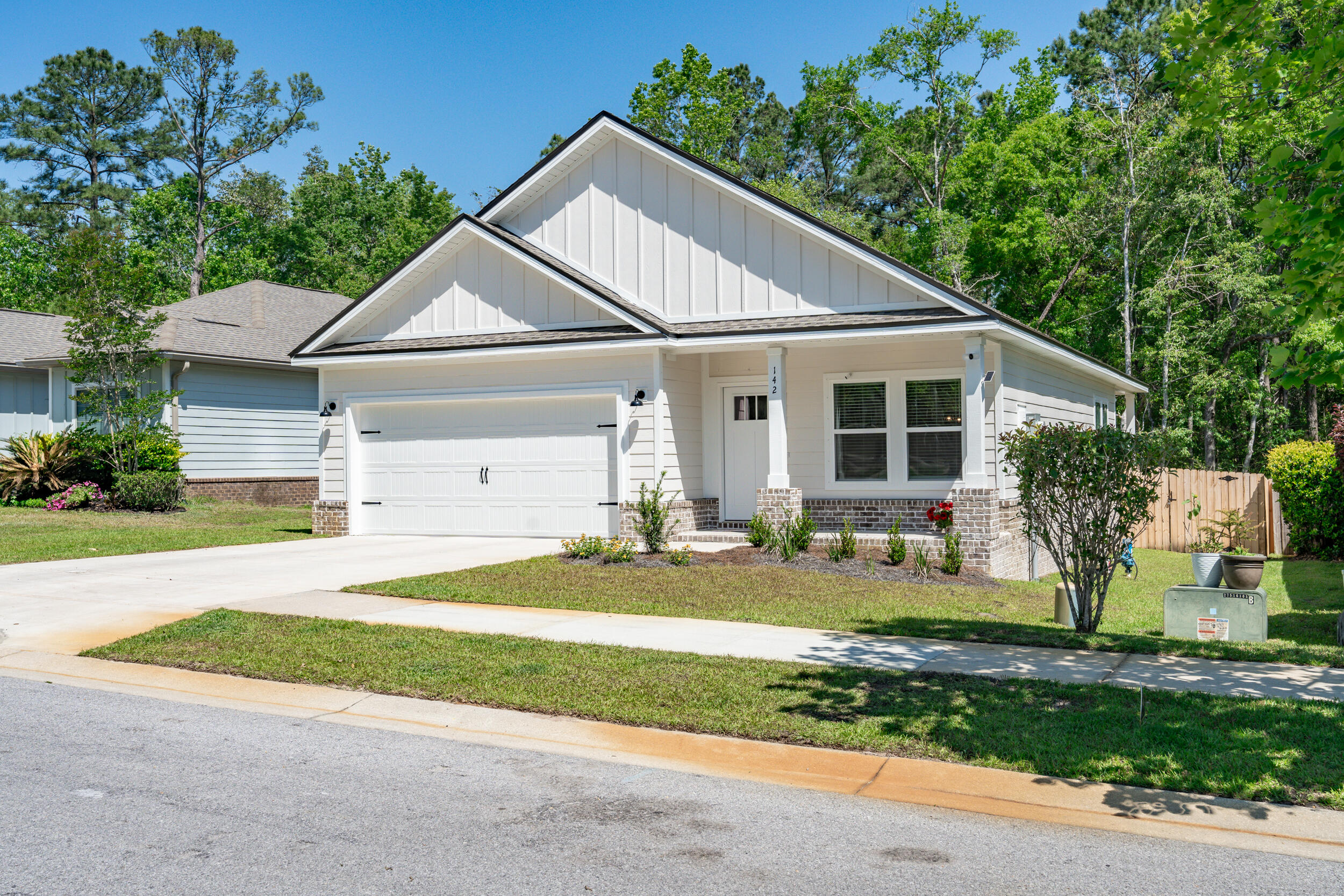 LAGRANGE LANDING - Residential