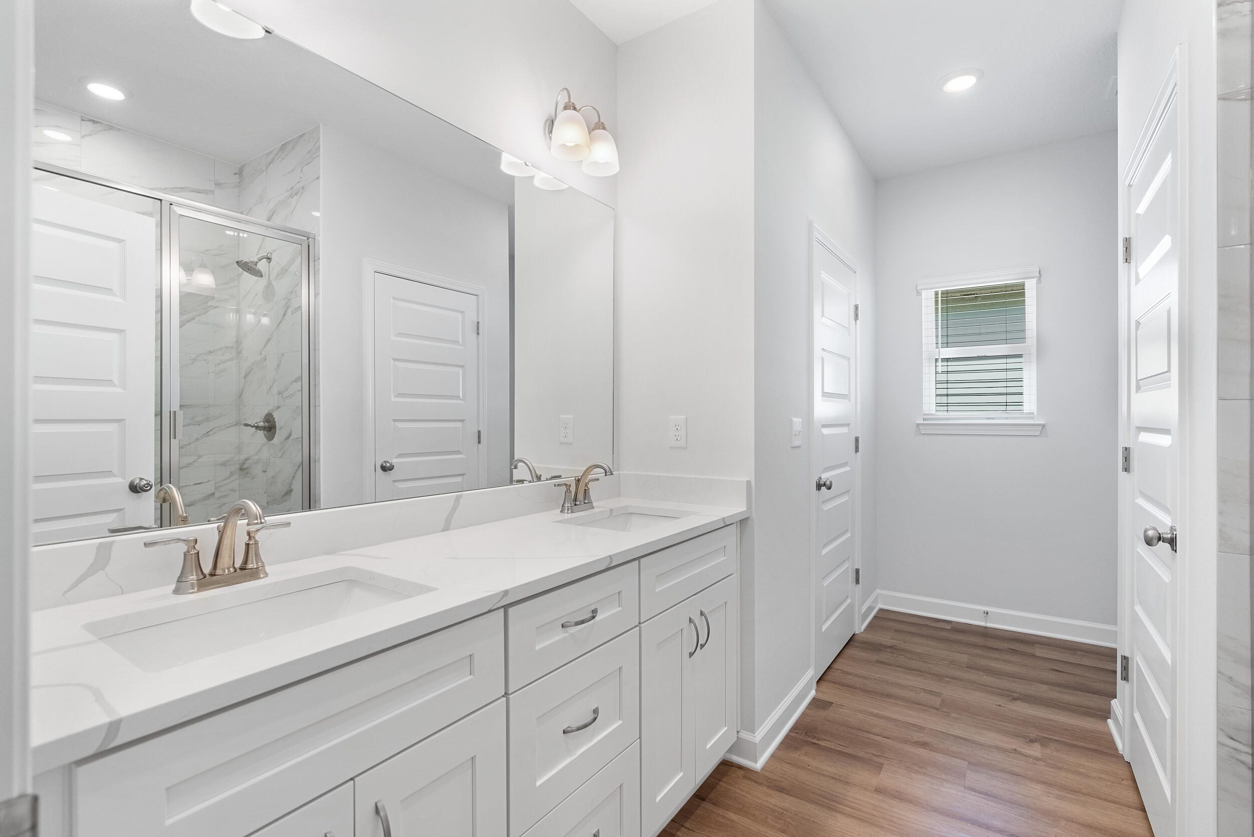 LAGRANGE LANDING - Residential