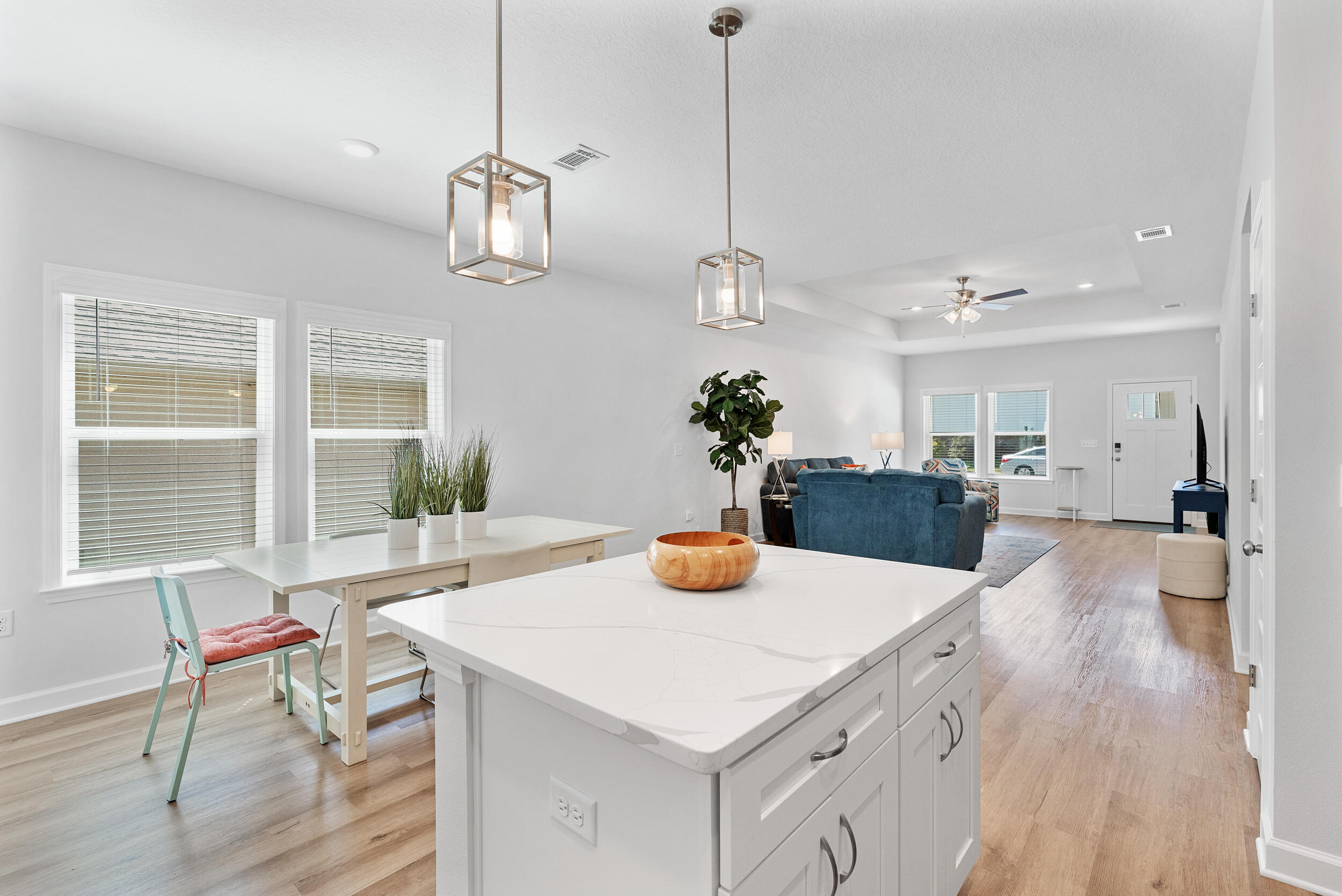 LAGRANGE LANDING - Residential