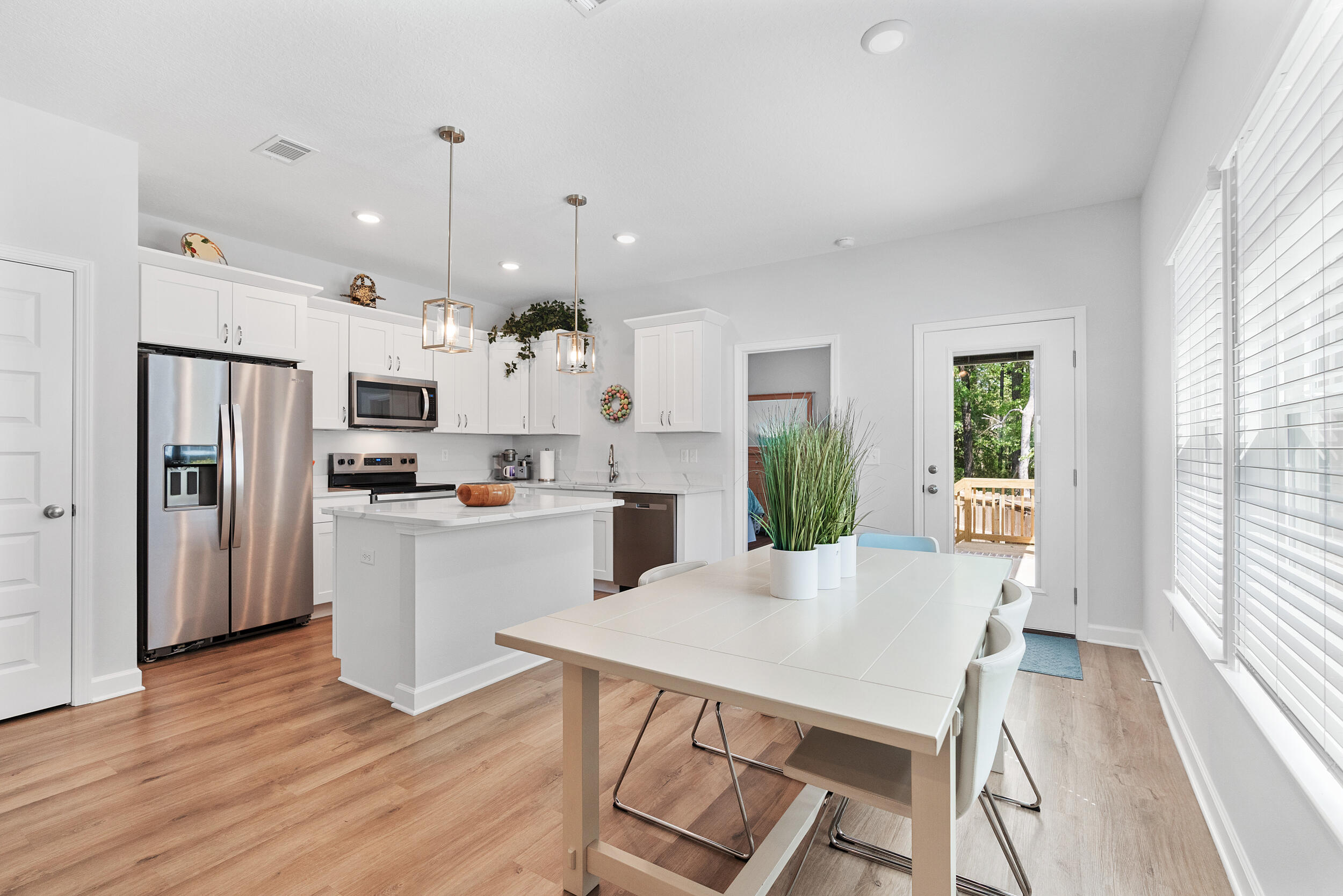 LAGRANGE LANDING - Residential