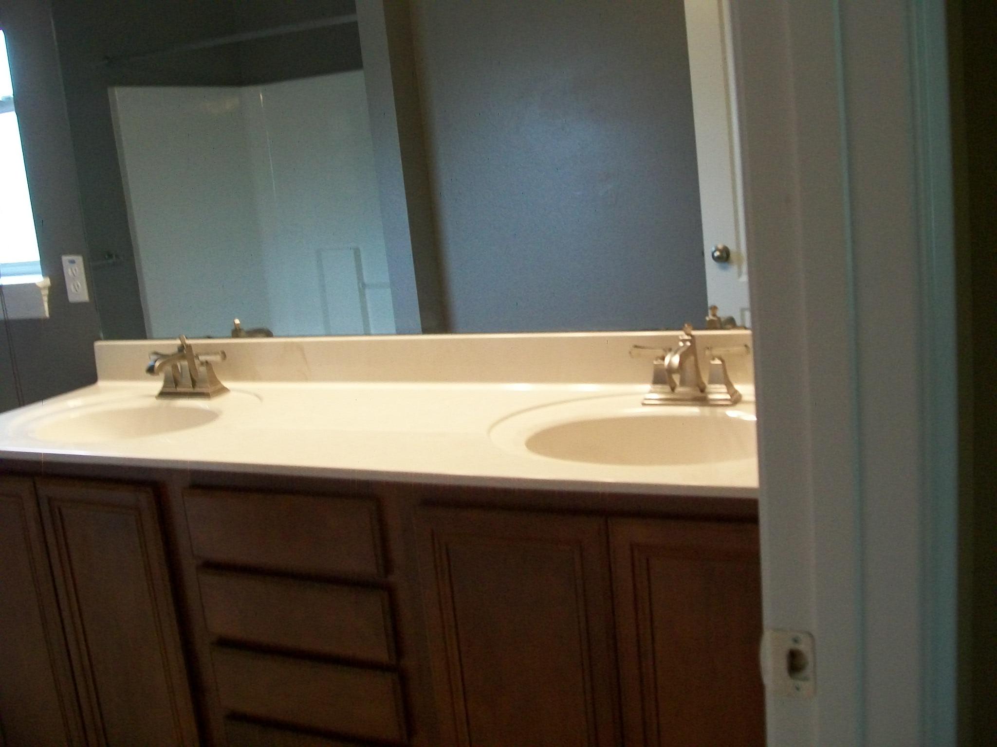 EAGLE BAY - Residential Lease