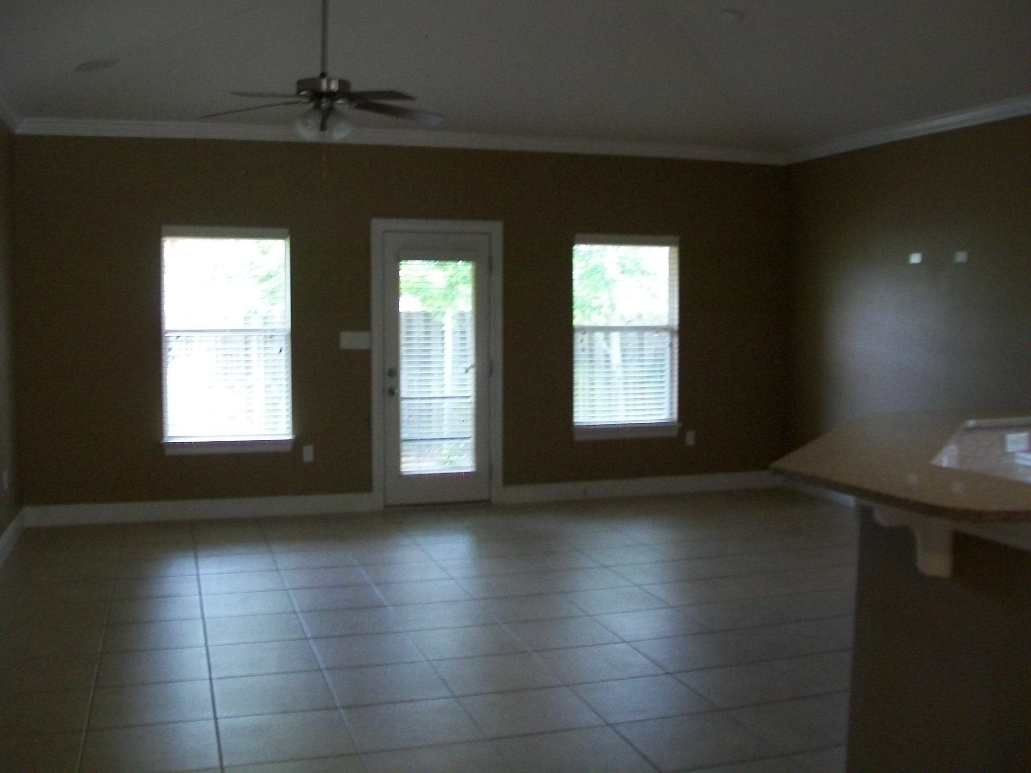 EAGLE BAY - Residential Lease