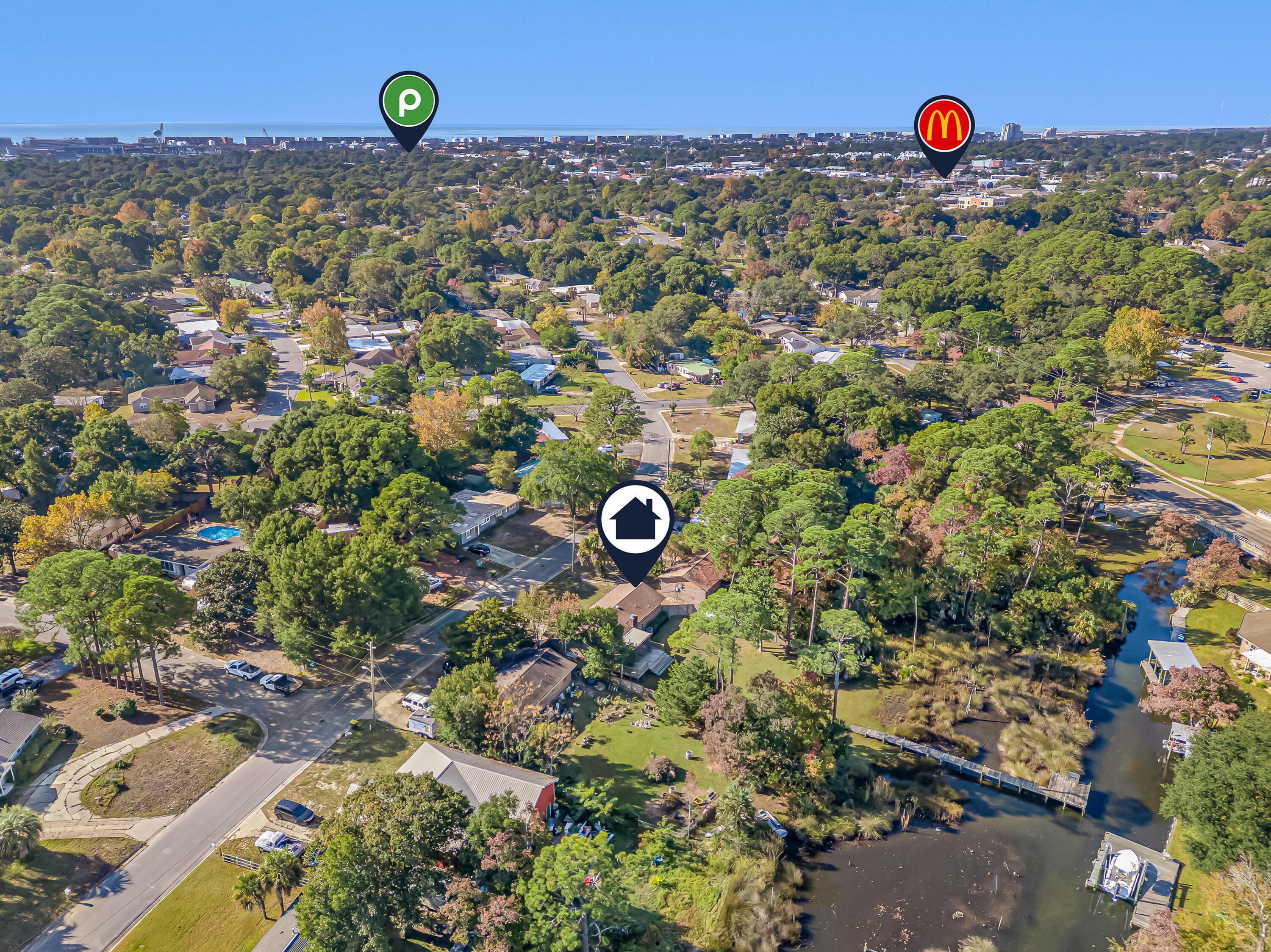 ELLIOTTS POINT - Residential