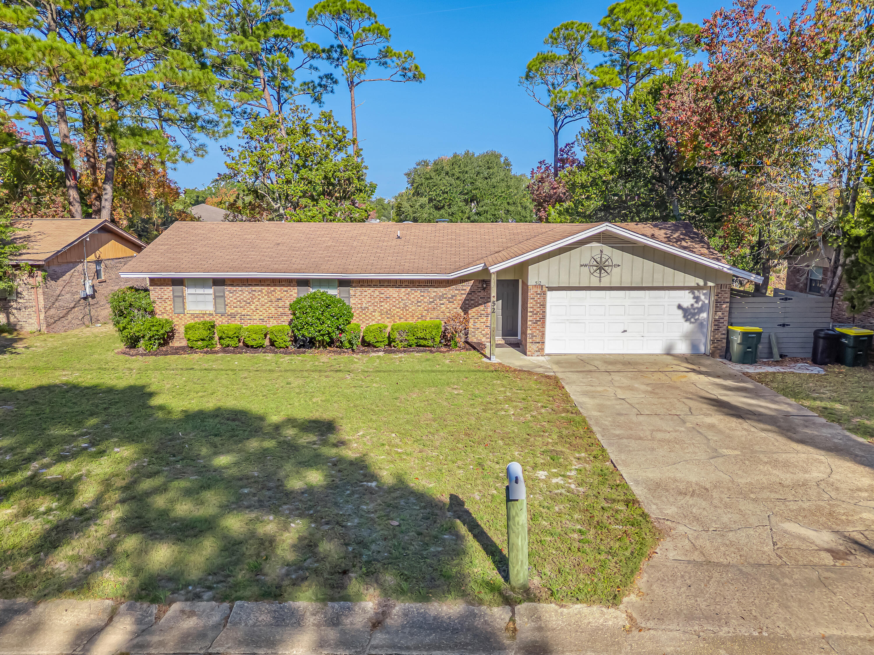 ELLIOTTS POINT - Residential