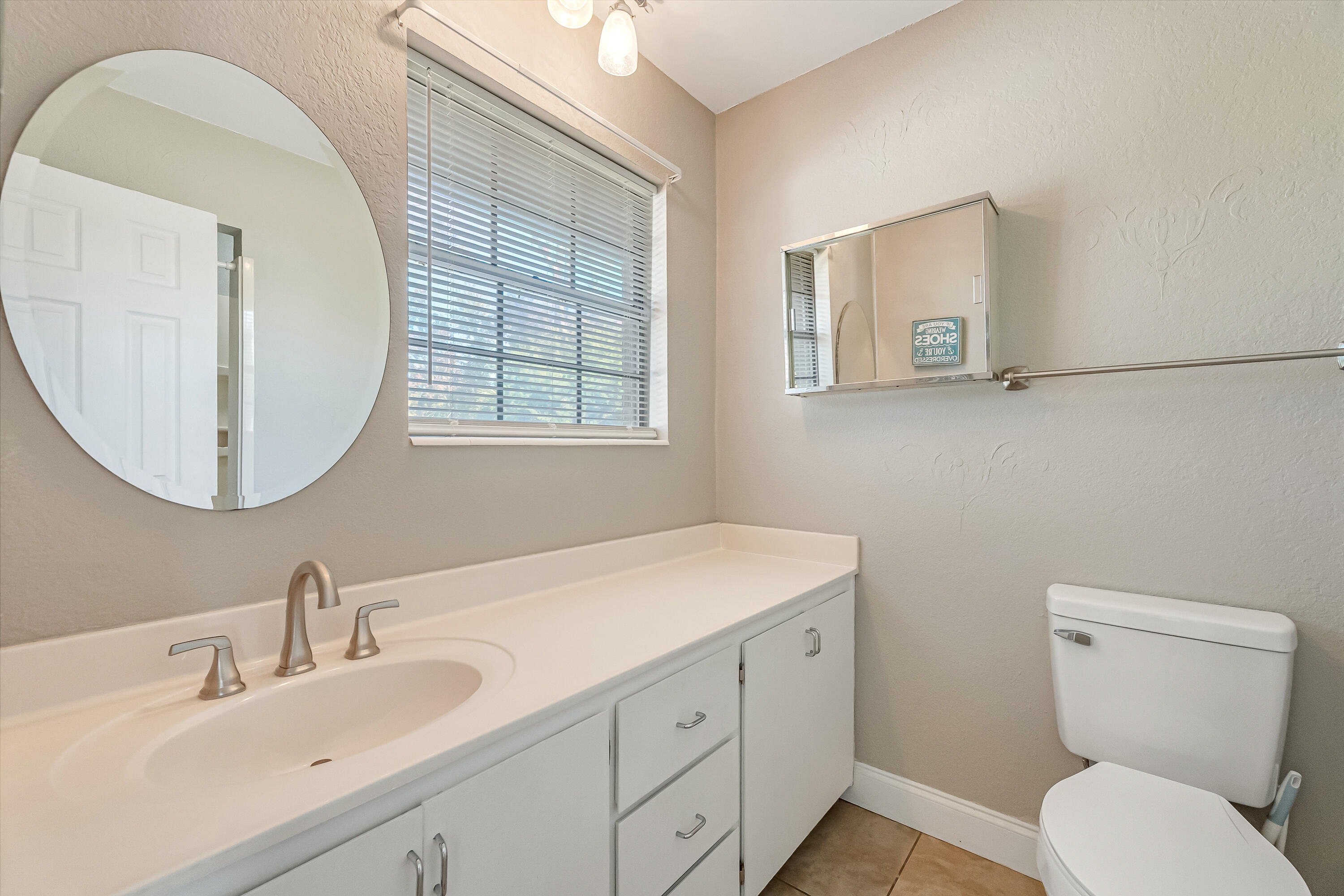 ELLIOTTS POINT - Residential