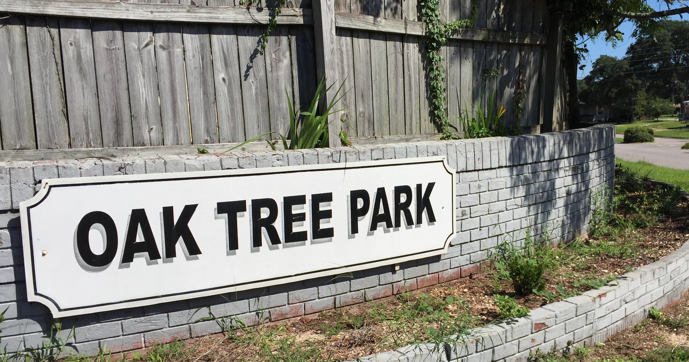 OAK TREE PARK - Residential
