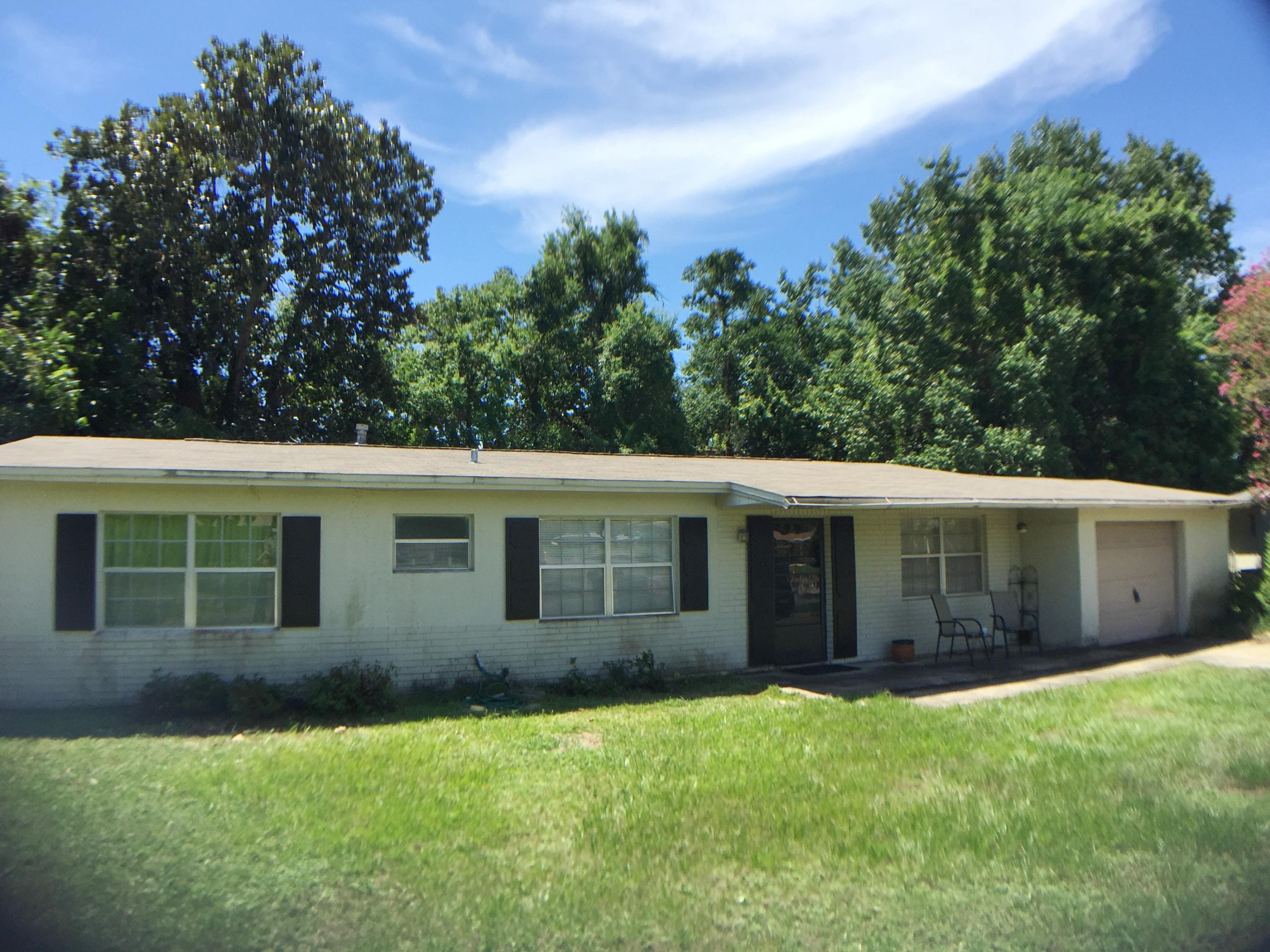 OAK TREE PARK - Residential