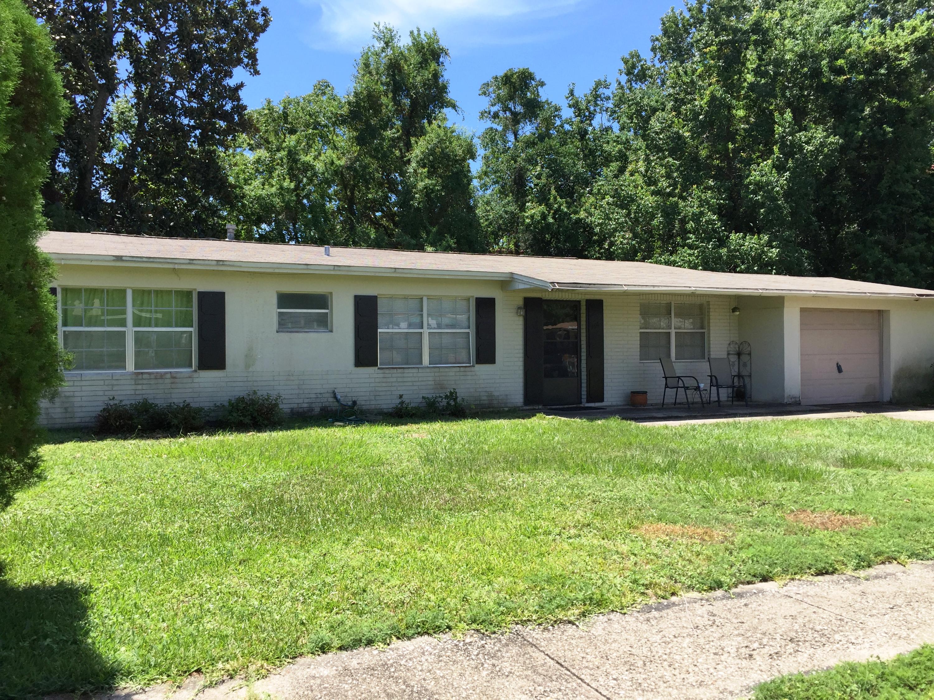 OAK TREE PARK - Residential