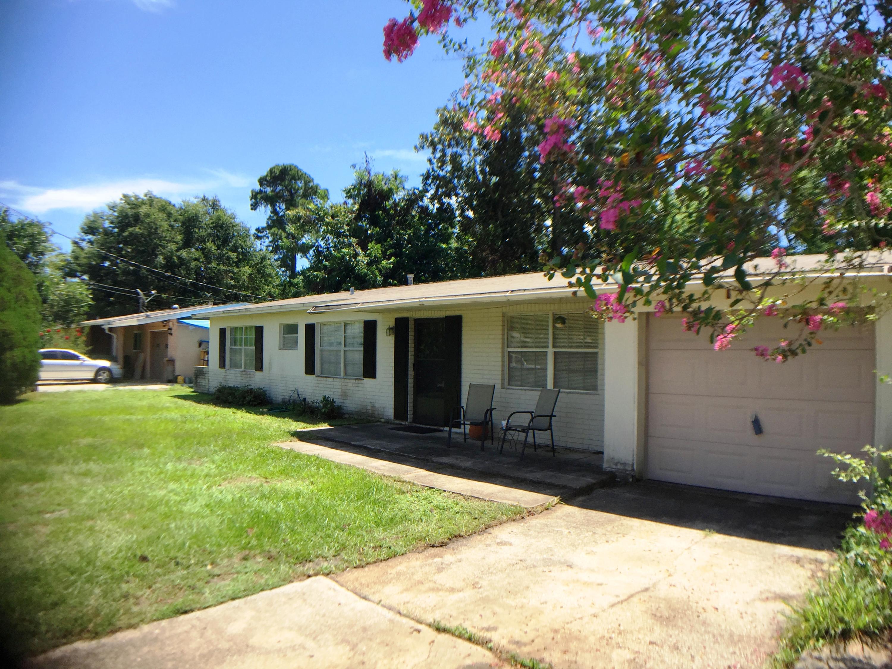 OAK TREE PARK - Residential