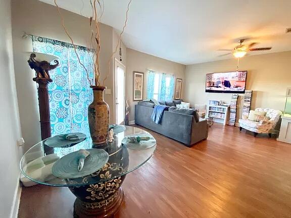 ARBOR LAKE - Residential