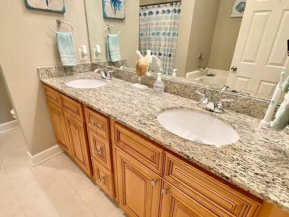 ARBOR LAKE - Residential