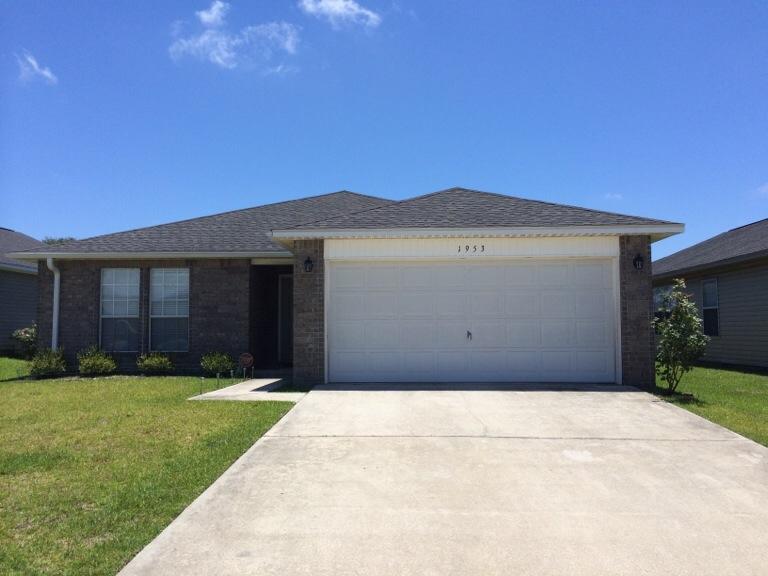 This 3 bedroom, 2 bath home has a brick front with vinyl siding, privacy fenced backyard, and a covered back patio. The interior features: open and split bedroom floor plan, great room with vaulted ceilings and plant ledges. The kitchen with breakfast bar, pantry, smooth top oven/range, built-in microwave, and dishwasher. There are double French doors off of the dining area leading to the covered patio at the rear of the home. The master suite is spacious and has a huge walk-in closet, double vanity, garden tub and separate shower. Call today to schedule a private showing.