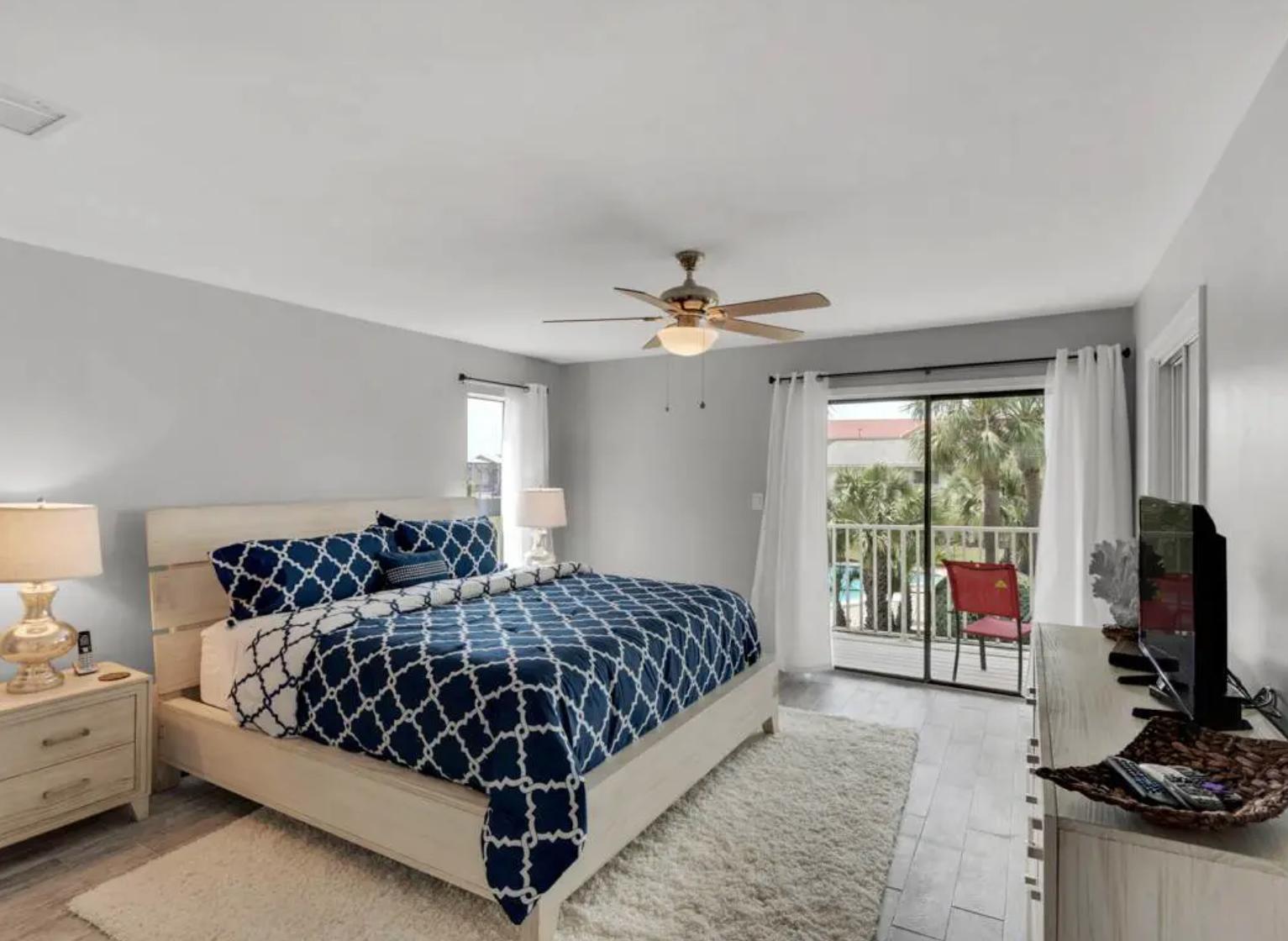 SUMMERHOUSE T/H - Residential