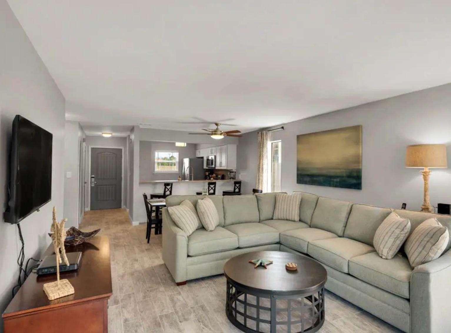 SUMMERHOUSE T/H - Residential