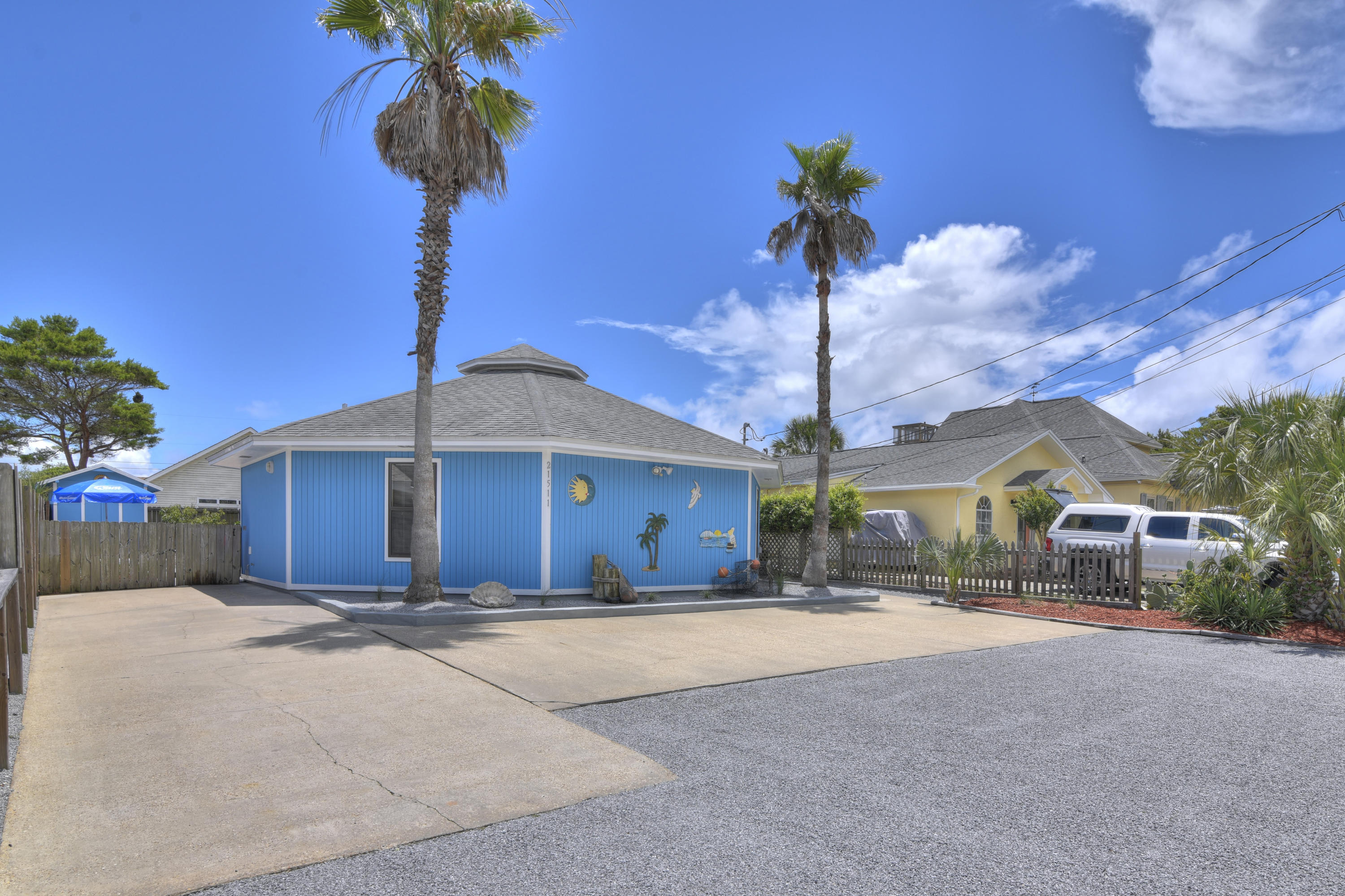 RIVIERA BEACH - Residential