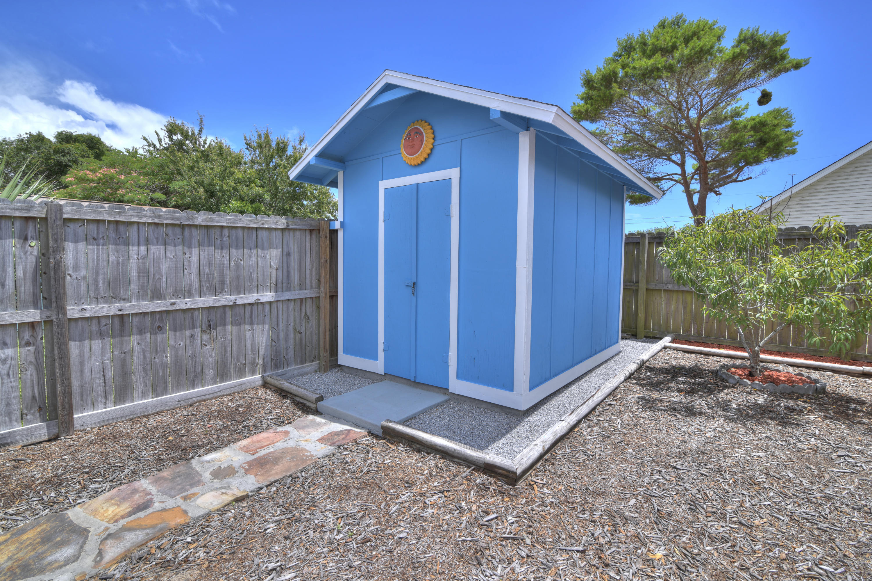 RIVIERA BEACH - Residential