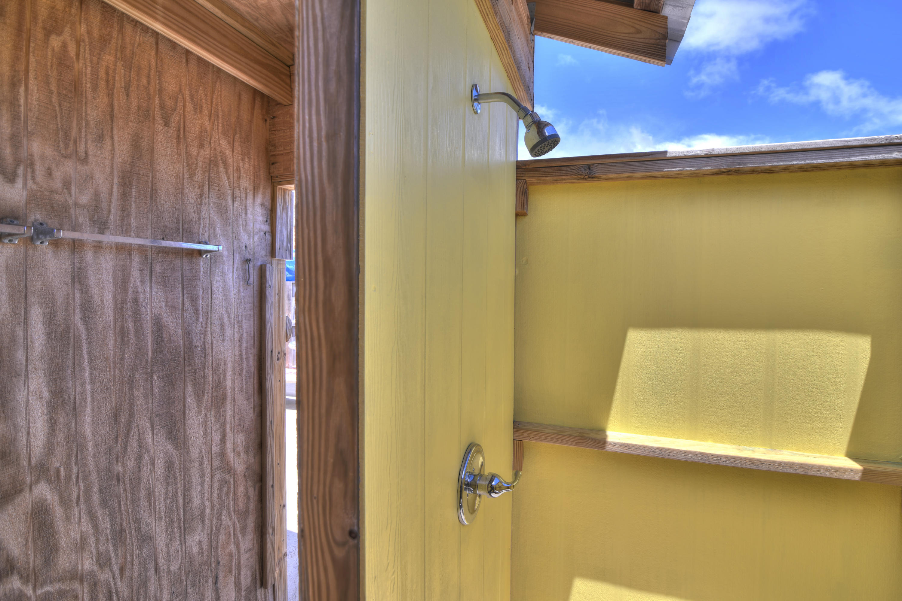 RIVIERA BEACH - Residential