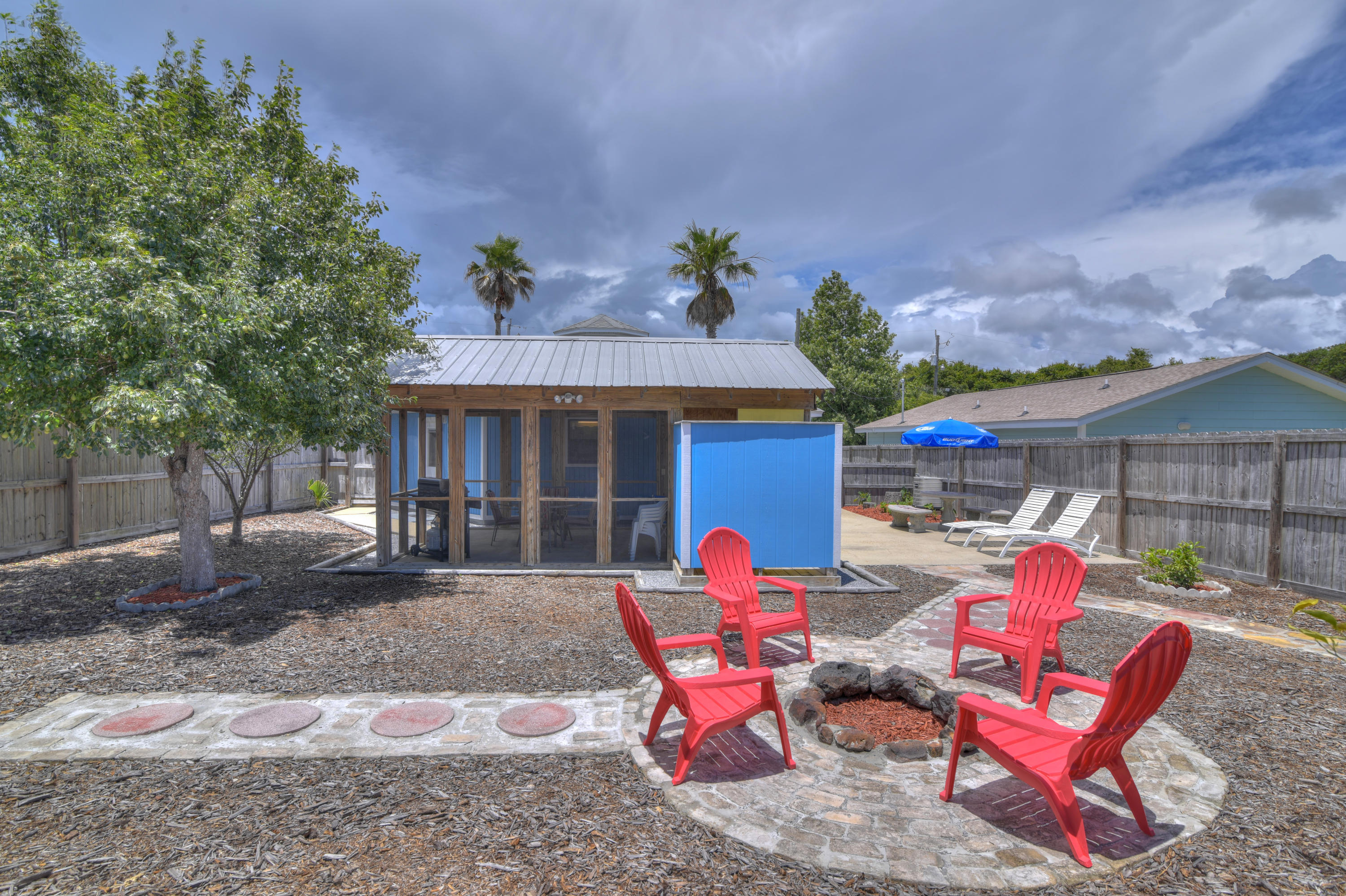 RIVIERA BEACH - Residential