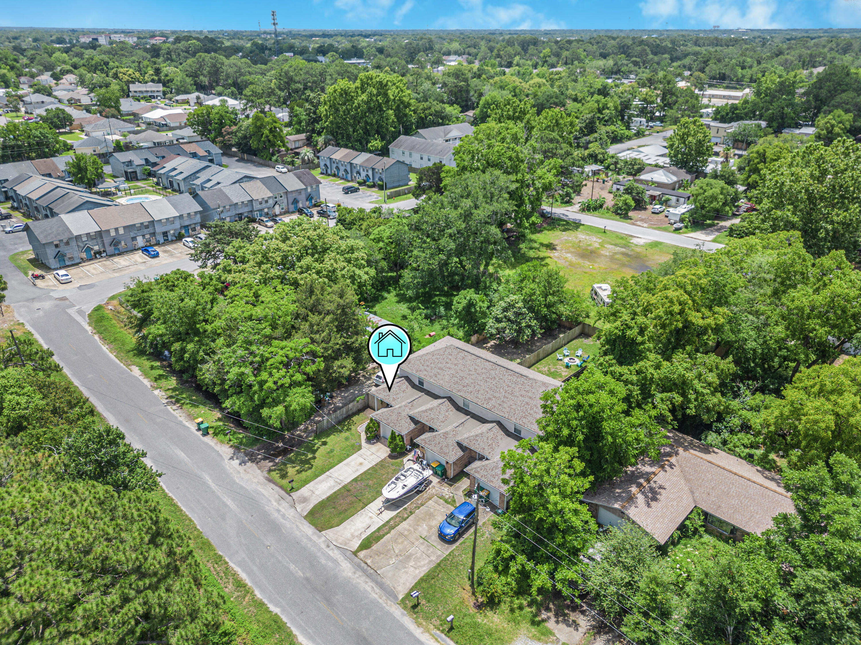 ALI-JO MANOR - Residential