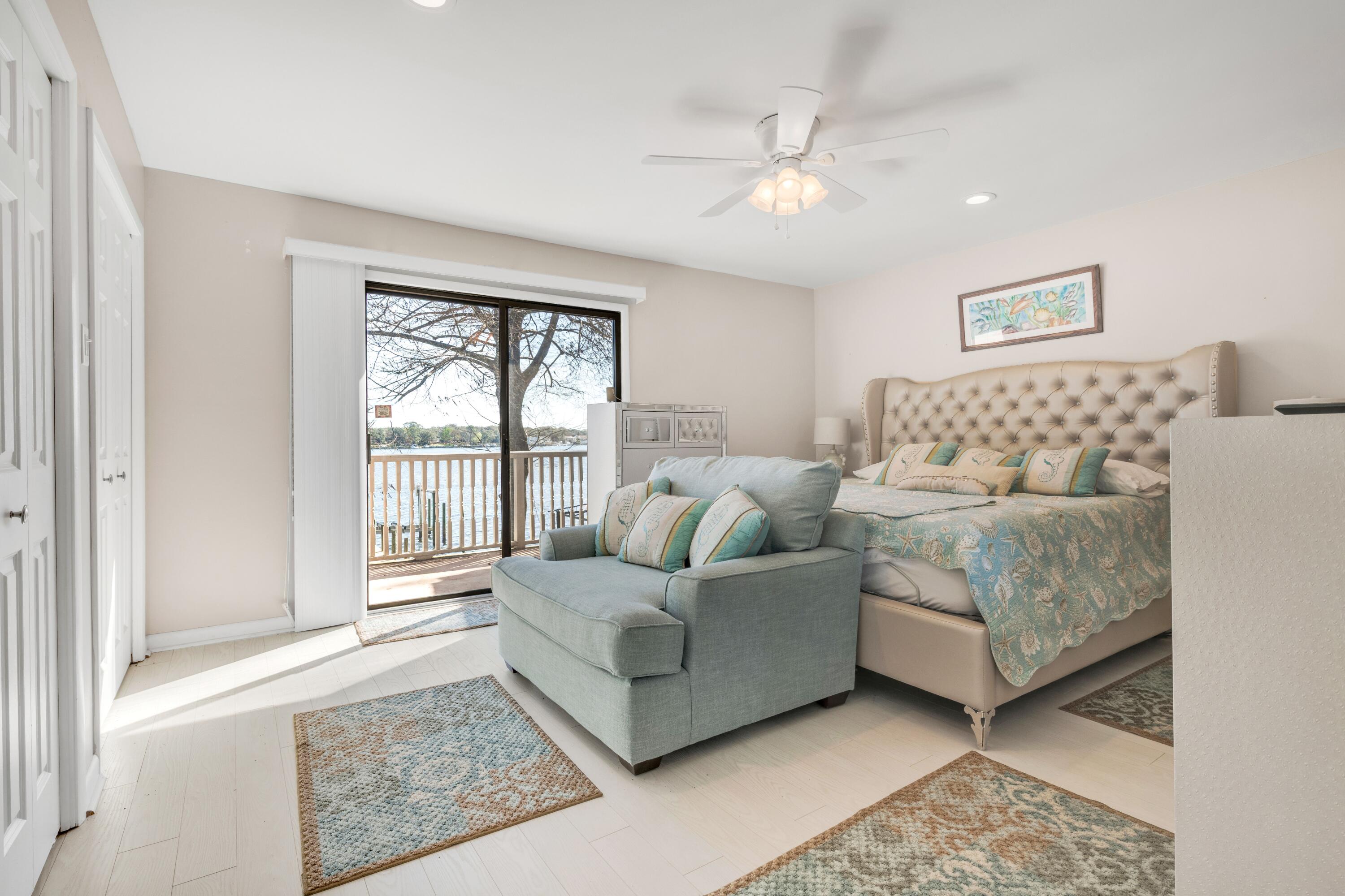 CRYSTAL COVE - Residential