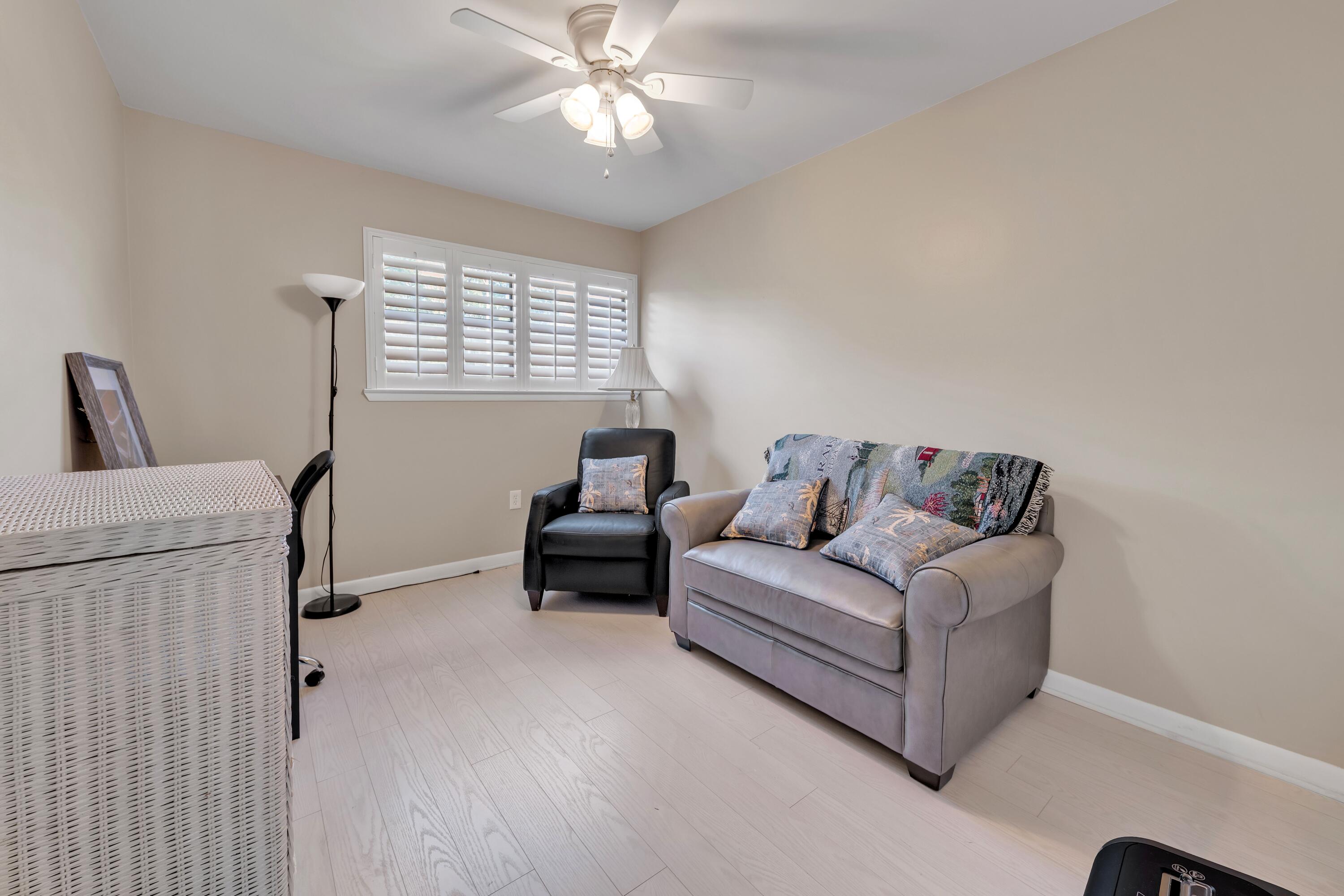 CRYSTAL COVE - Residential