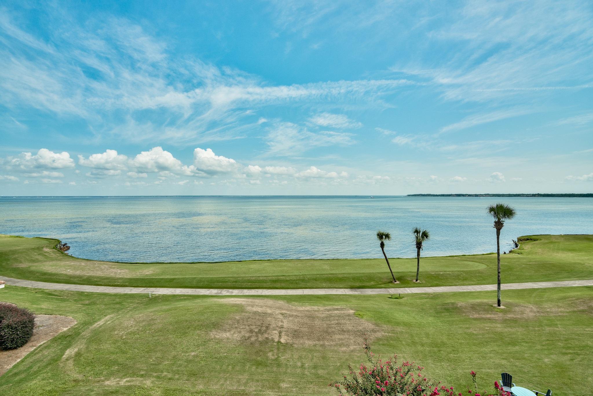 PLAYERS CLUB ON THE BAY THE - Residential