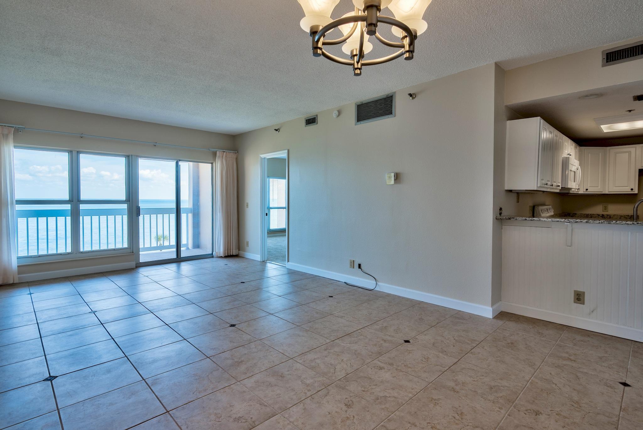 PLAYERS CLUB ON THE BAY THE - Residential