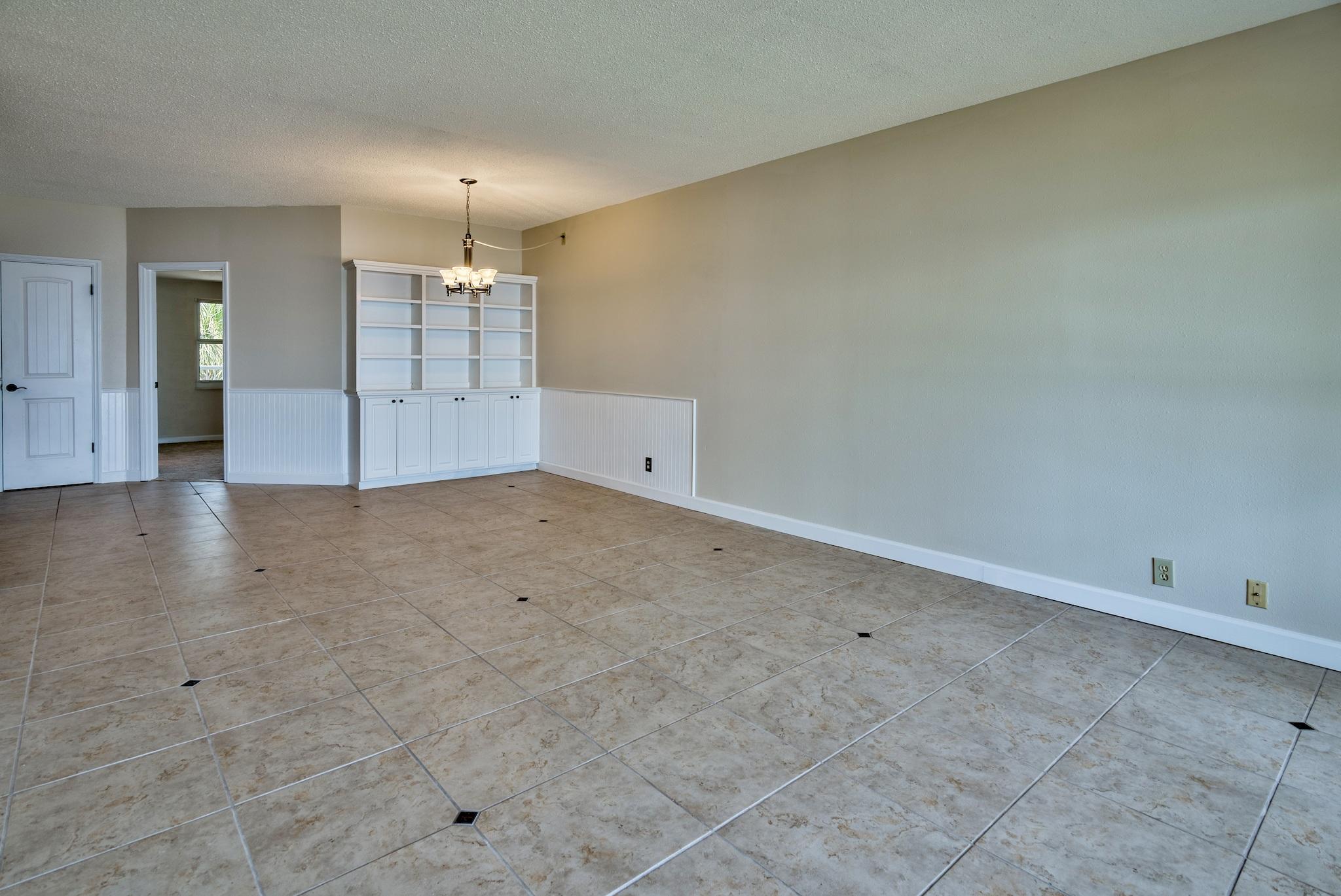 PLAYERS CLUB ON THE BAY THE - Residential