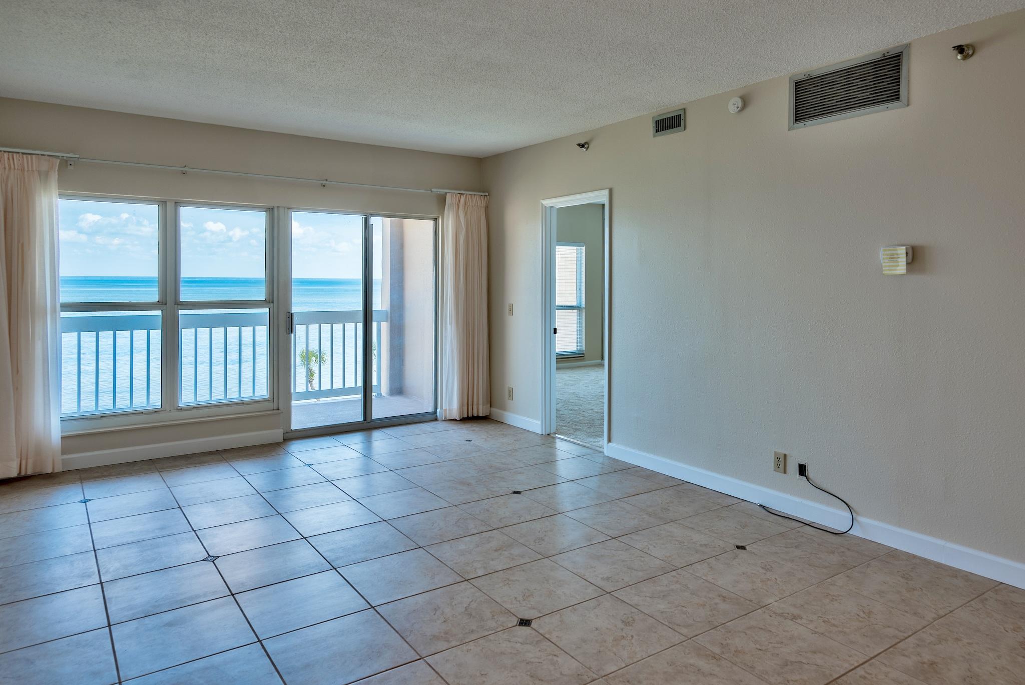 PLAYERS CLUB ON THE BAY THE - Residential