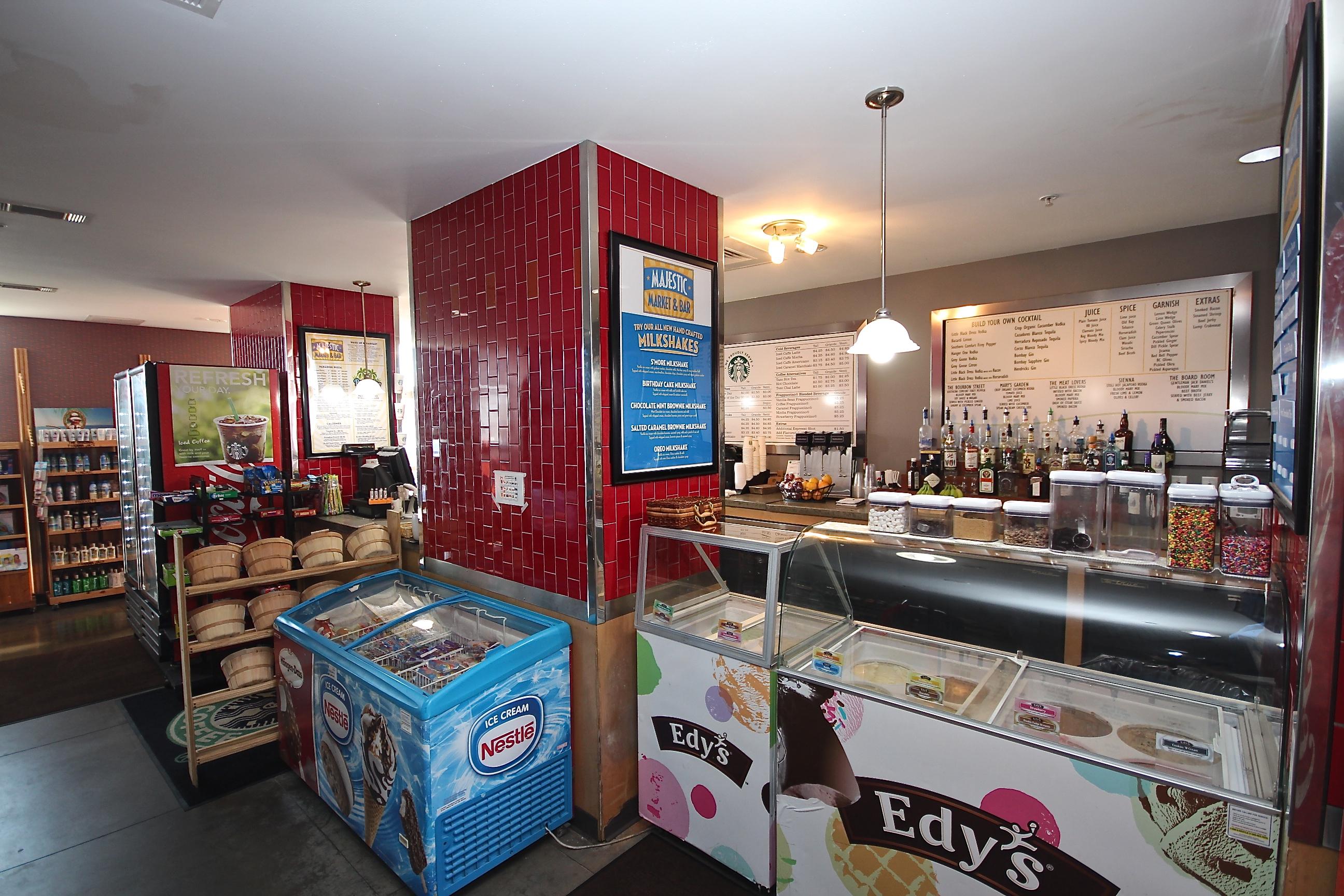 MAJESTIC BEACH TOWERS I - Residential