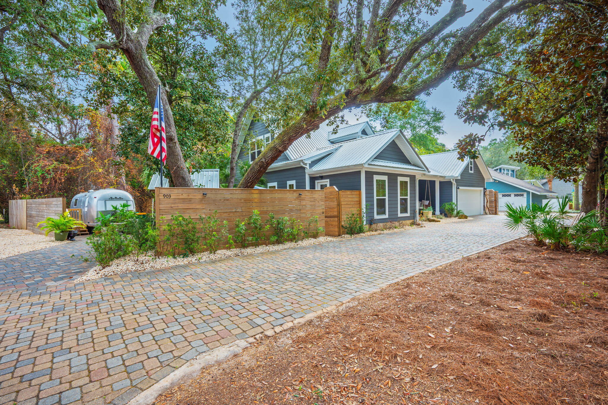 LIDO VILLAGE - Residential