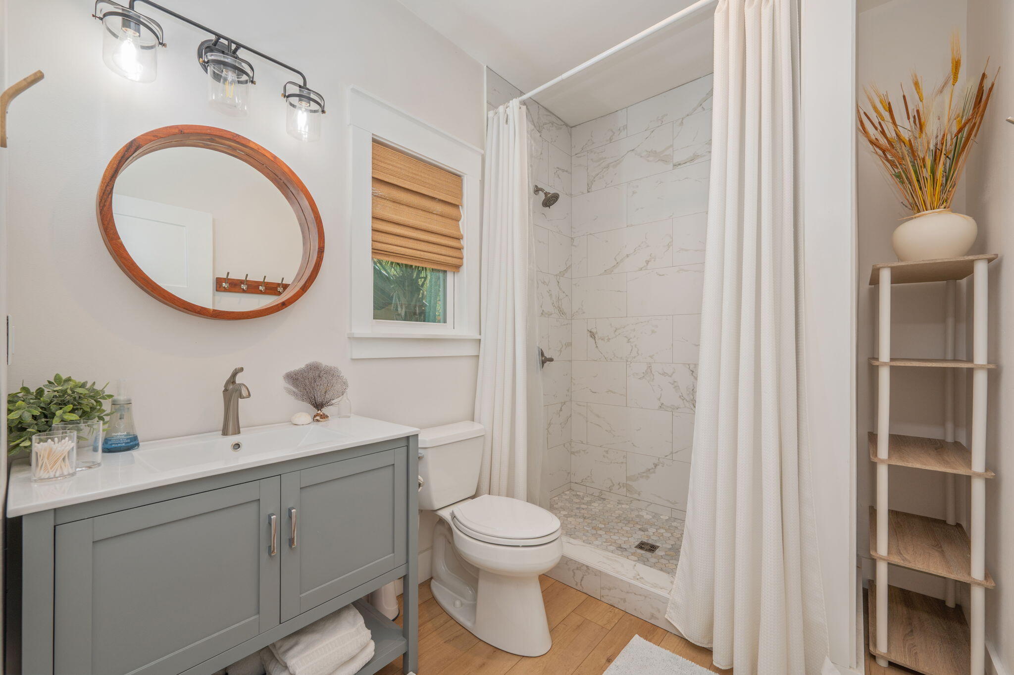 LIDO VILLAGE - Residential