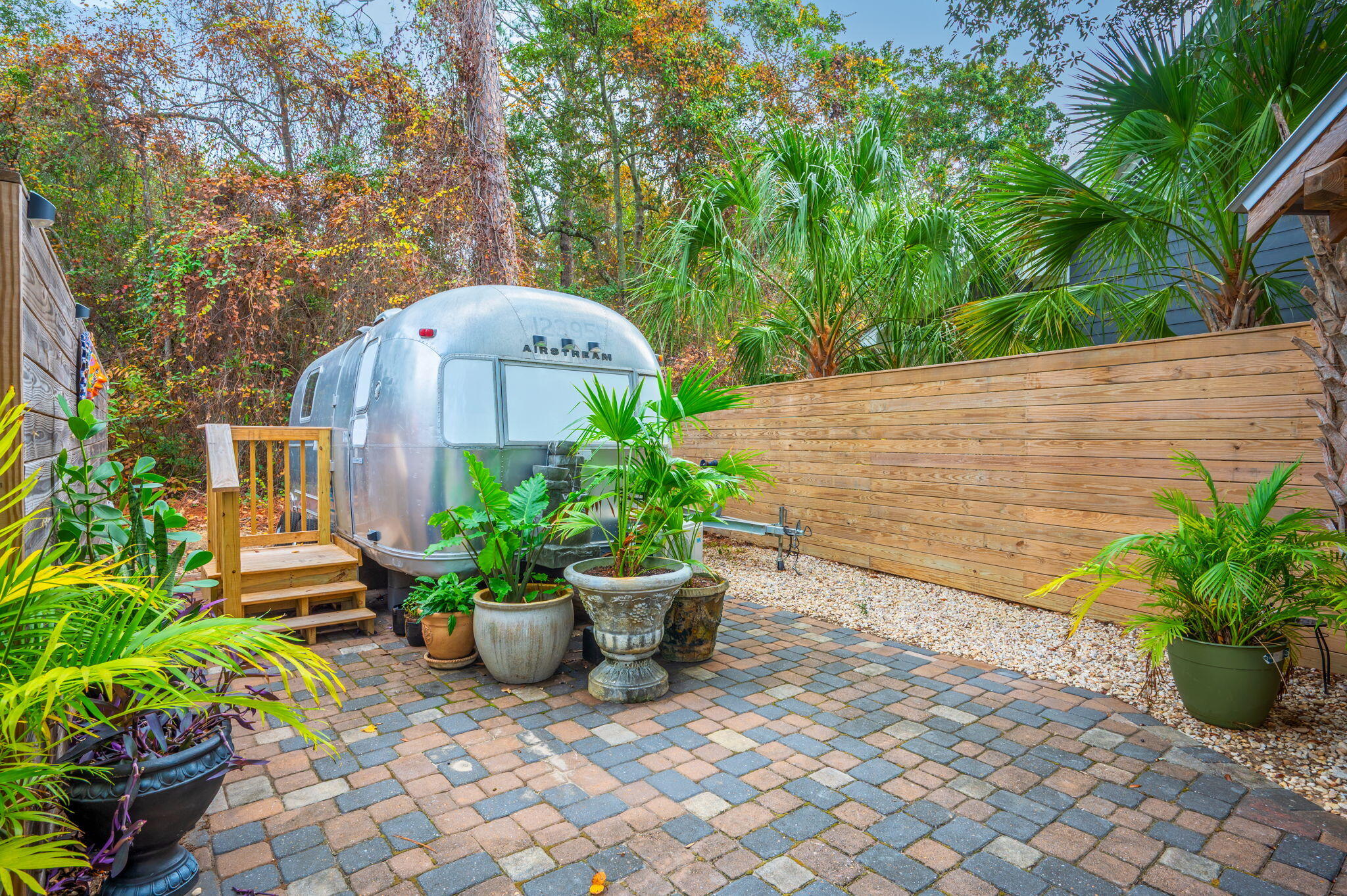 LIDO VILLAGE - Residential