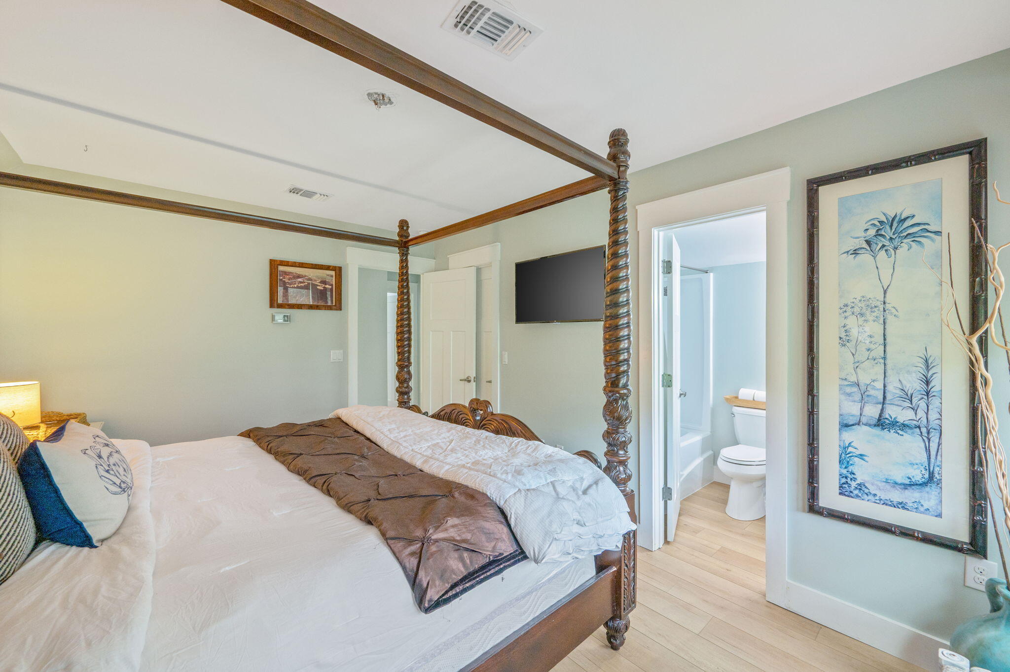 LIDO VILLAGE - Residential