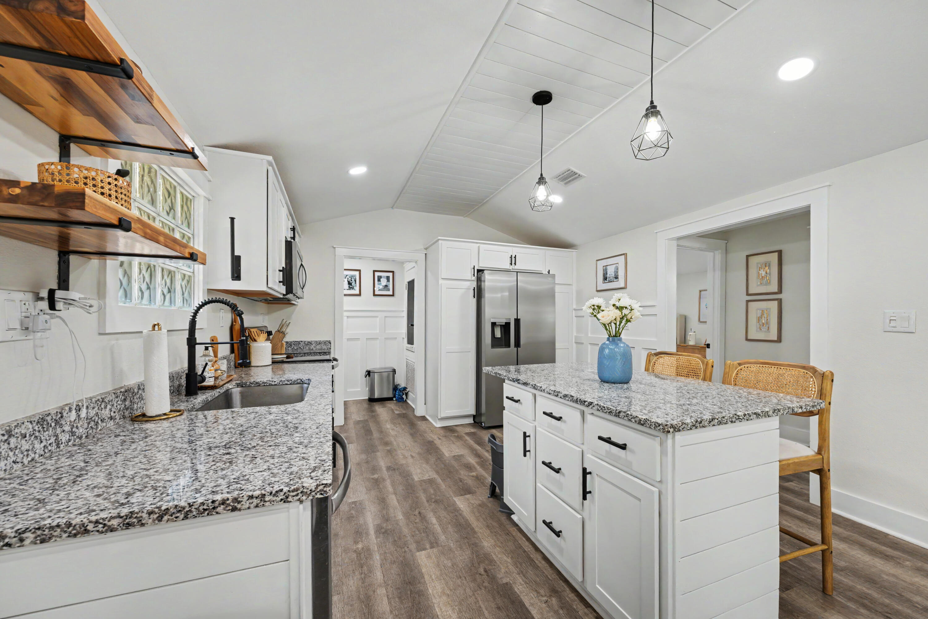 CRESTVIEW - Residential