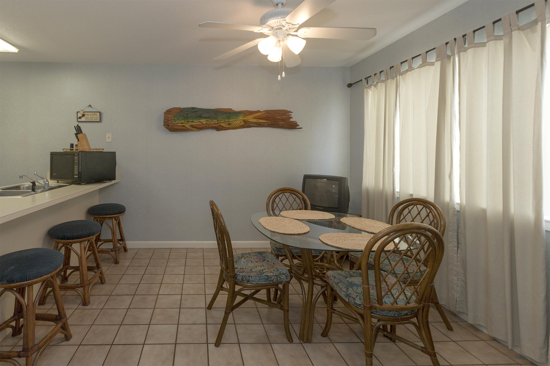 BLUE SURF T/H - Residential