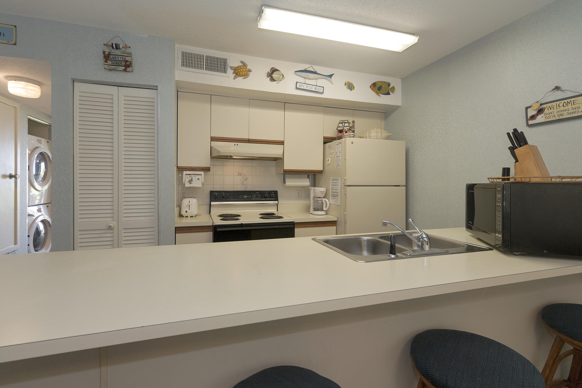 BLUE SURF T/H - Residential