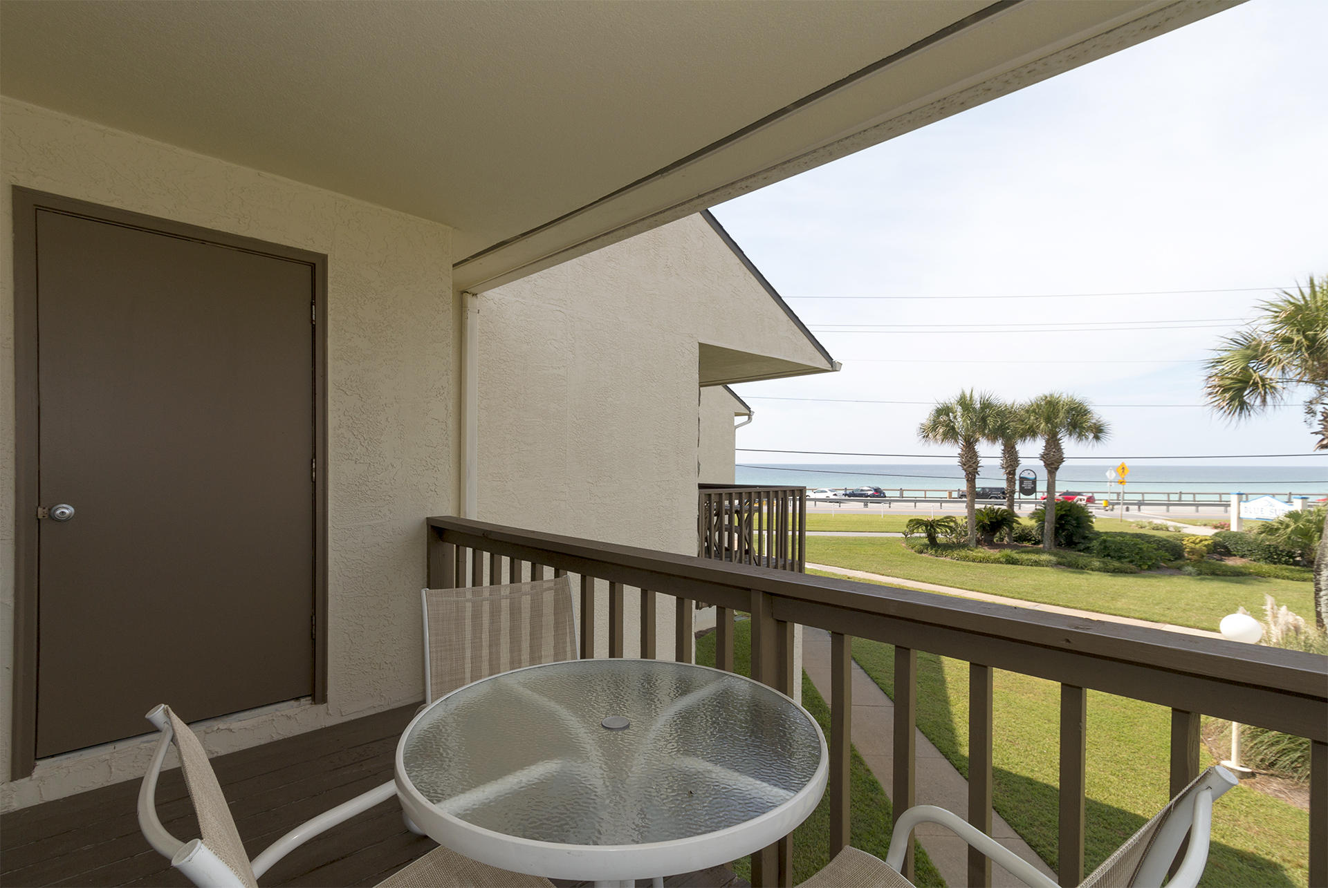 BLUE SURF T/H - Residential