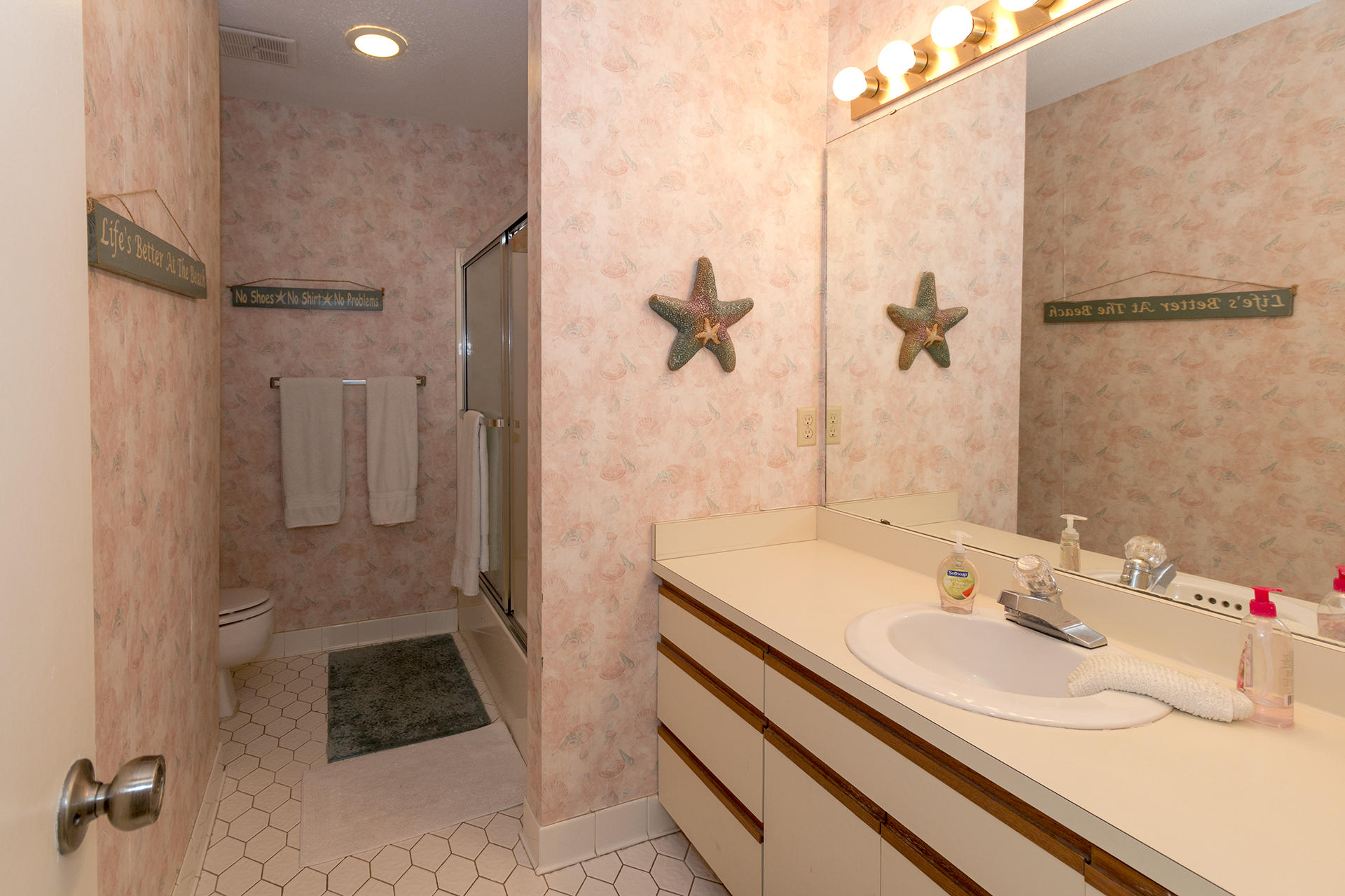 BLUE SURF T/H - Residential